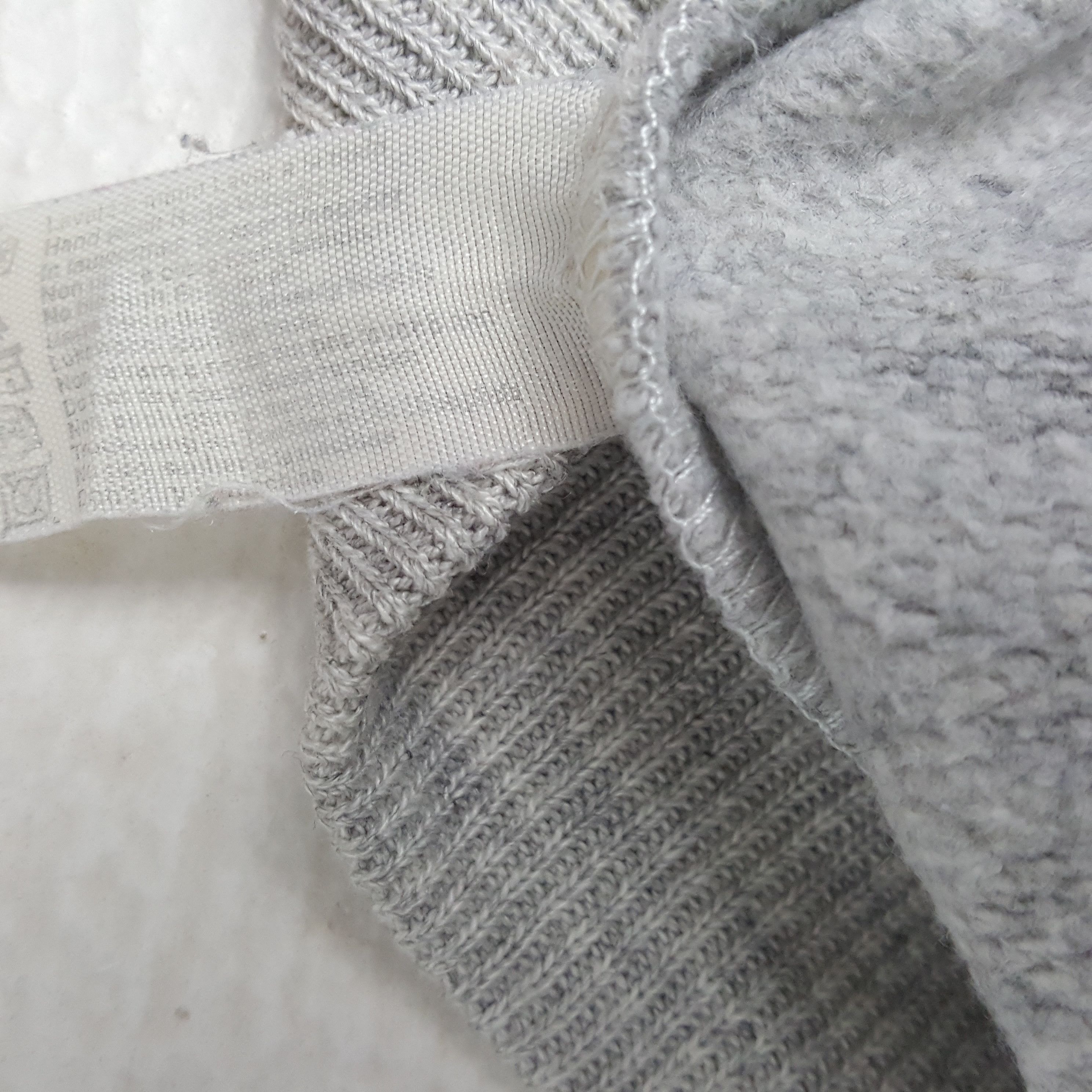 Yves Saint Laurent Vintage YVES SAINT LAURENT Italian Fashion Brand Sweatshirt Size US M / EU 48-50 / 2 - 7 Thumbnail
