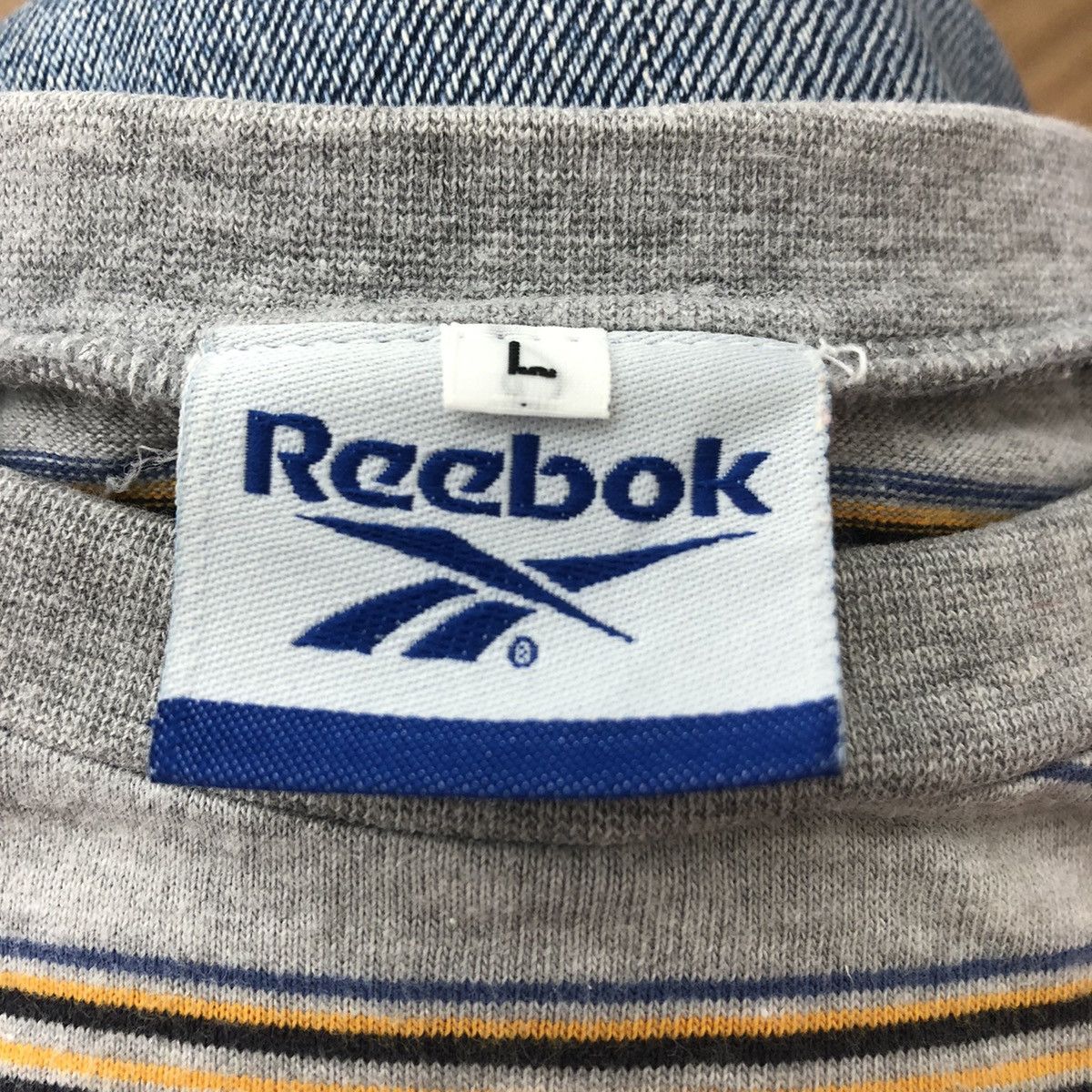 Reebok Vintage REEBOK SPORTSWEAR Embroidered Logo Tee Shirt Top Size US L / EU 52-54 / 3 - 4 Thumbnail