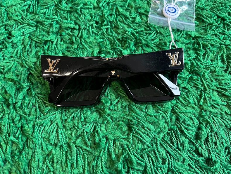 Louis Vuitton Louis Vuitton Presbyopic sunglasses Size ONE SIZE - 3 Thumbnail