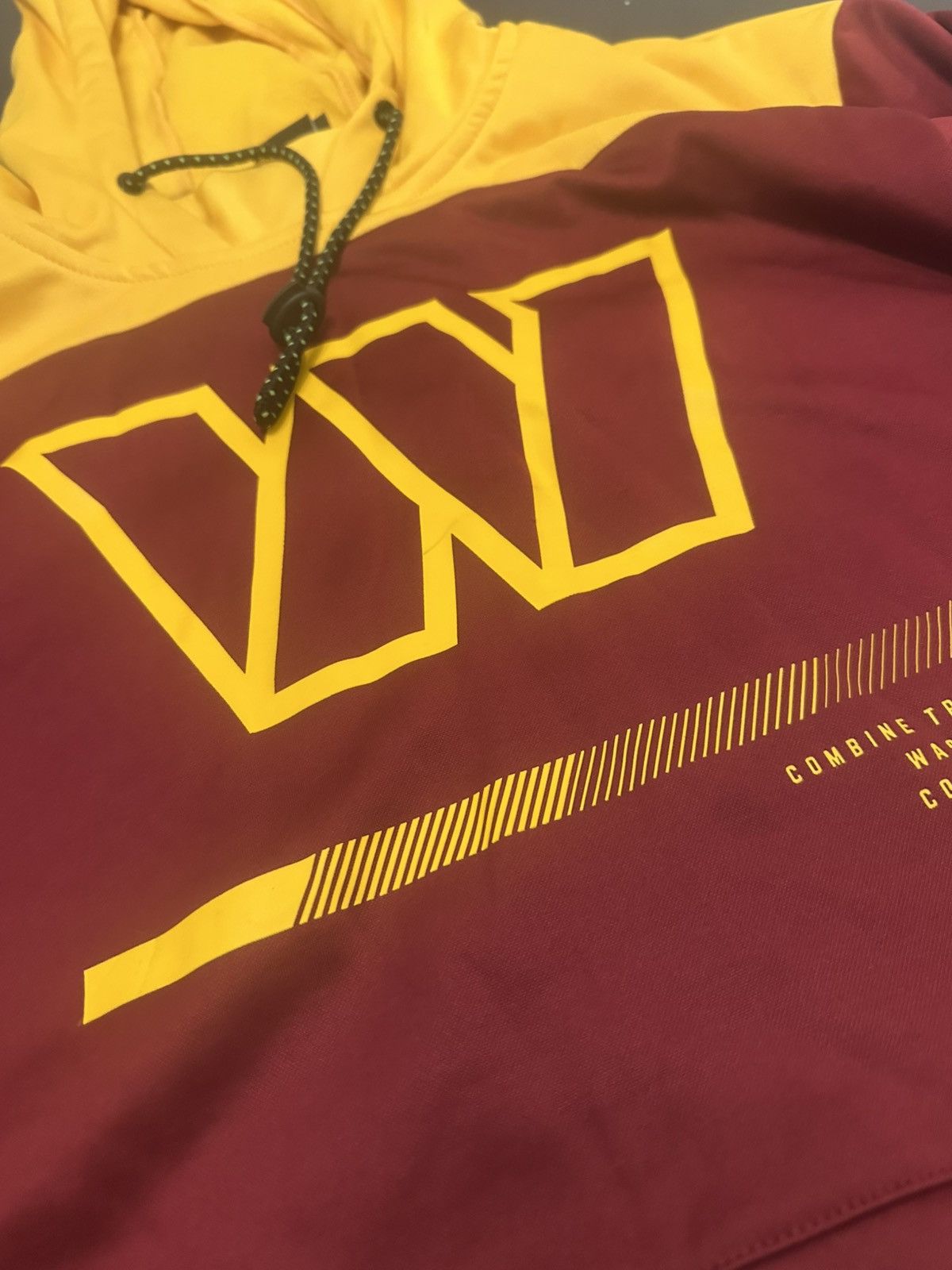 NFL Washington Commanders Hoodie Size US XL / EU 56 / 4 - 2 Thumbnail