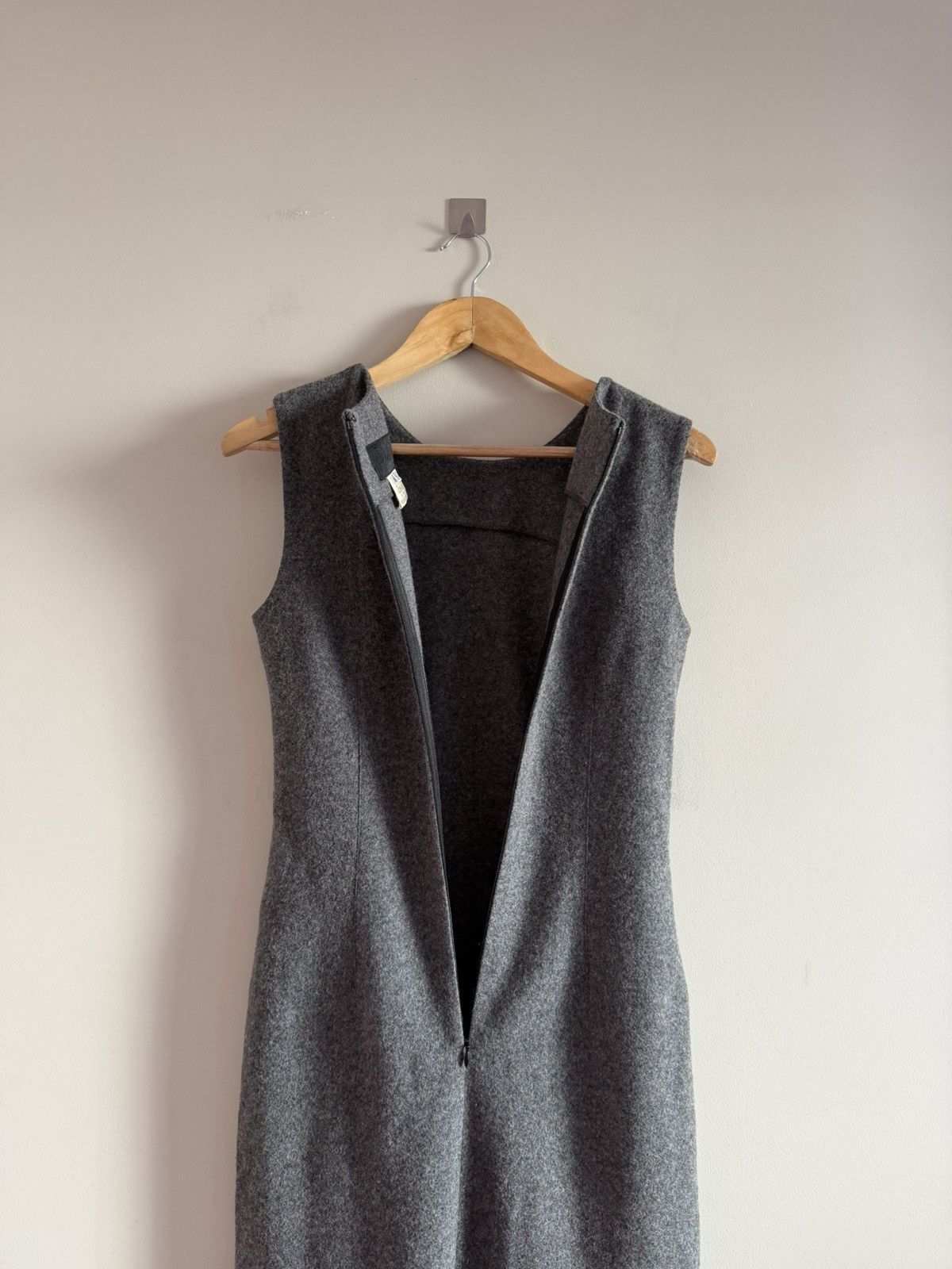 Dolce & Gabbana Vintage Dolce & Gabbana Grey Wool Sheath Dress IT40 Size S / US 4 / IT 40 - 6 Thumbnail