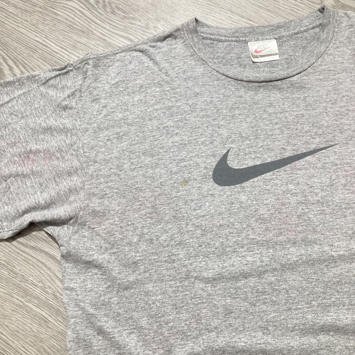 Nike 1990s Vintage Nike Center Swoosh Logo USA Tee Grey Size US XL / EU 56 / 4 - 4 Thumbnail