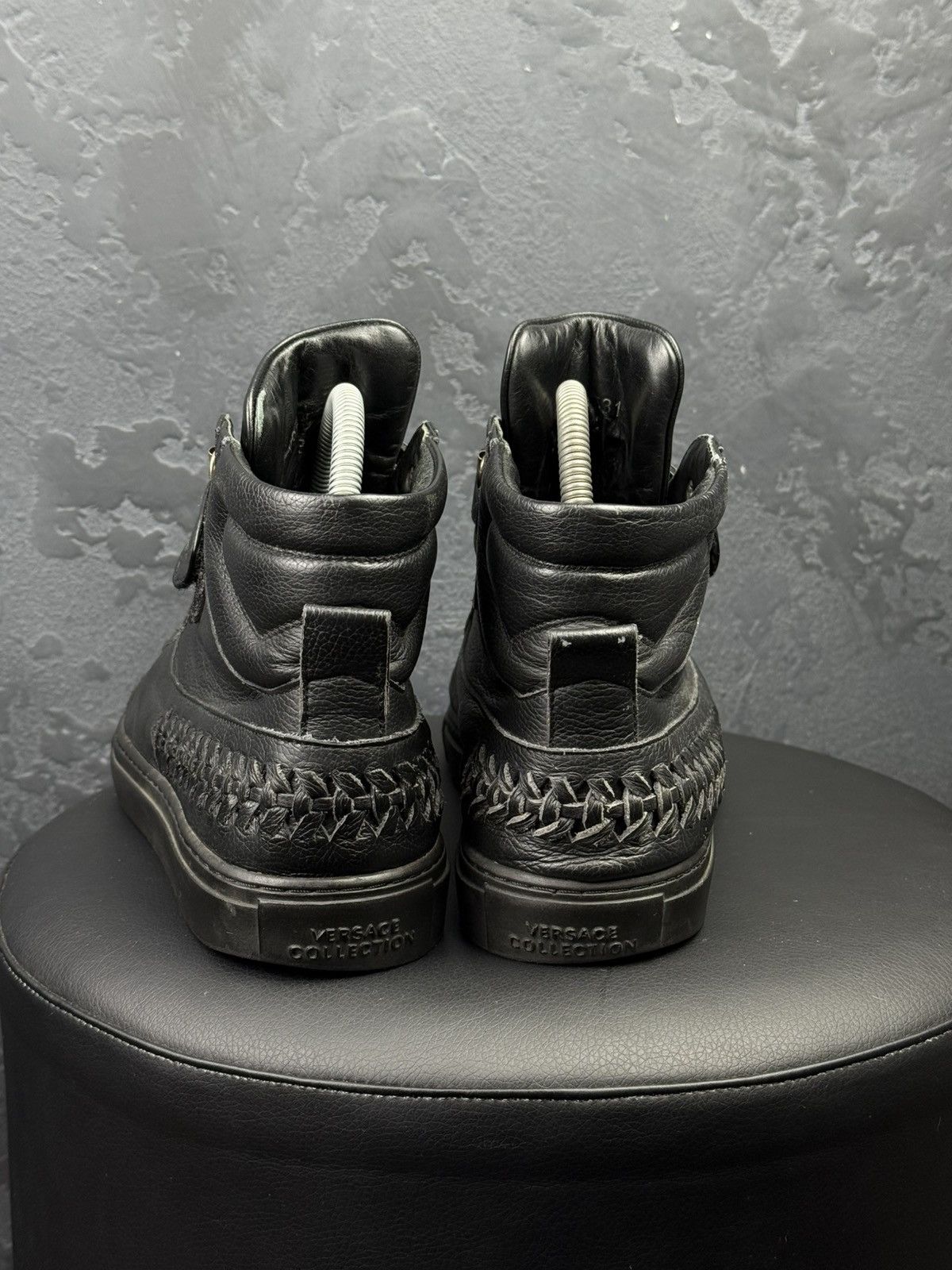 Versace Versace Black Leather Medallion High Top Sneakers Size 39 Size US 6.5 / EU 39-40 - 8 Thumbnail