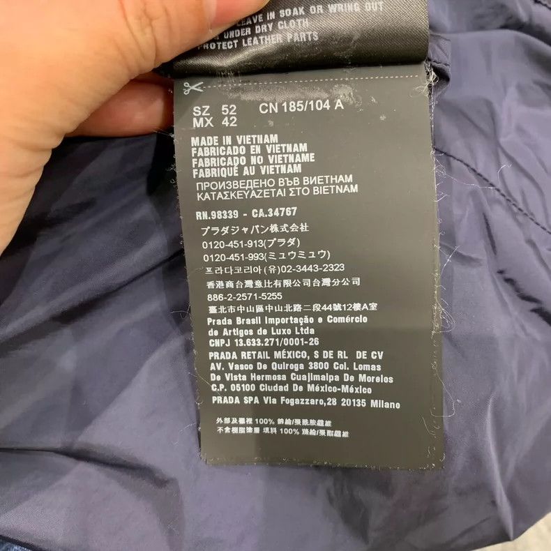 Prada Prada Dark blue triangle logo nylon cotton jacket 2501-Next Size US L / EU 52-54 / 3 - 9 Thumbnail