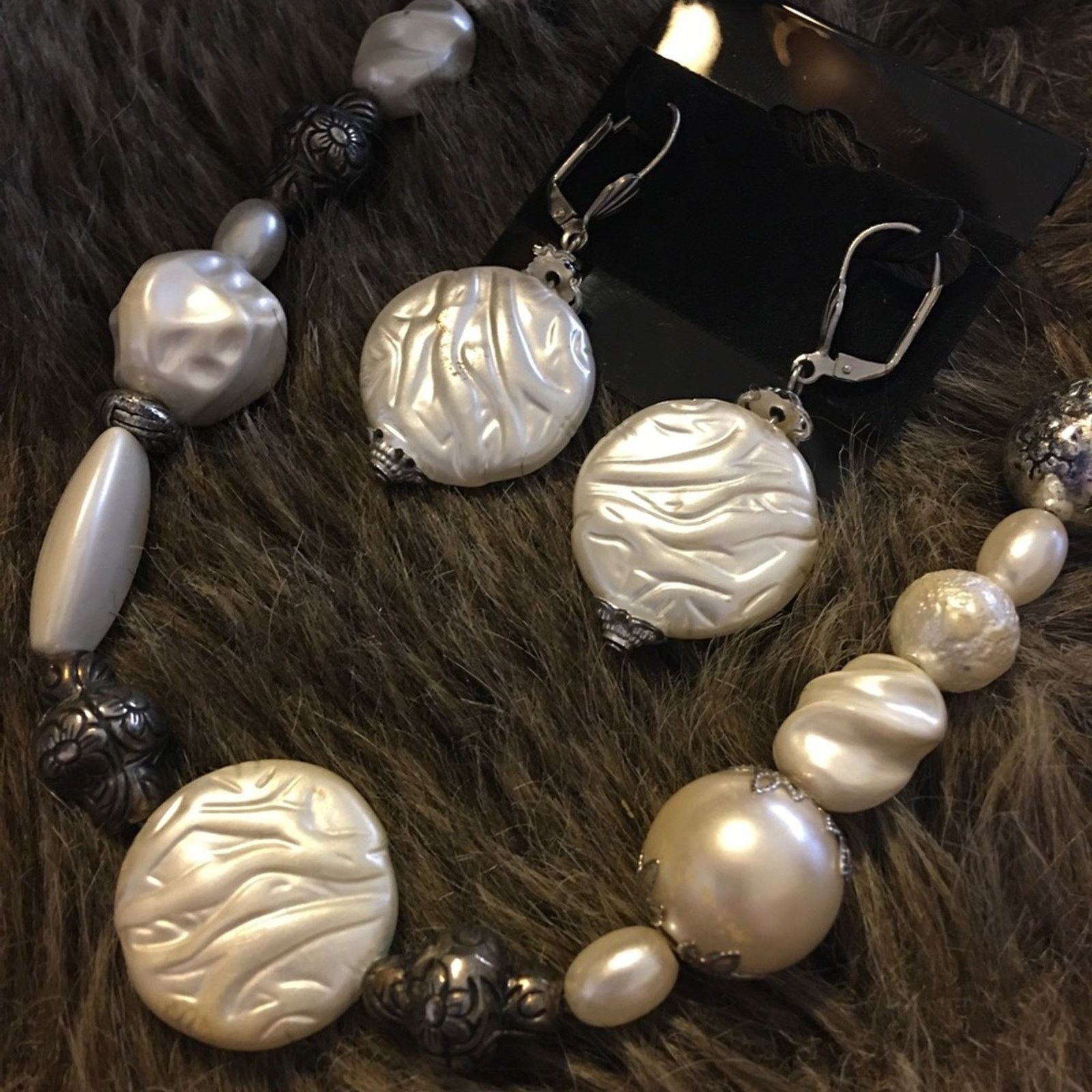 Jewelry Faux pearl chunky bead necklace and earring set Size ONE SIZE - 8 Thumbnail