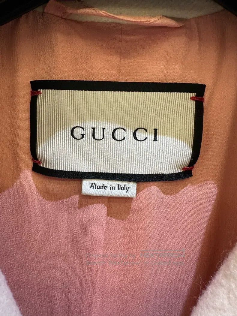 Gucci Gucci White pearl buckle woollen coat Size S / US 4 / IT 40 - 6 Thumbnail
