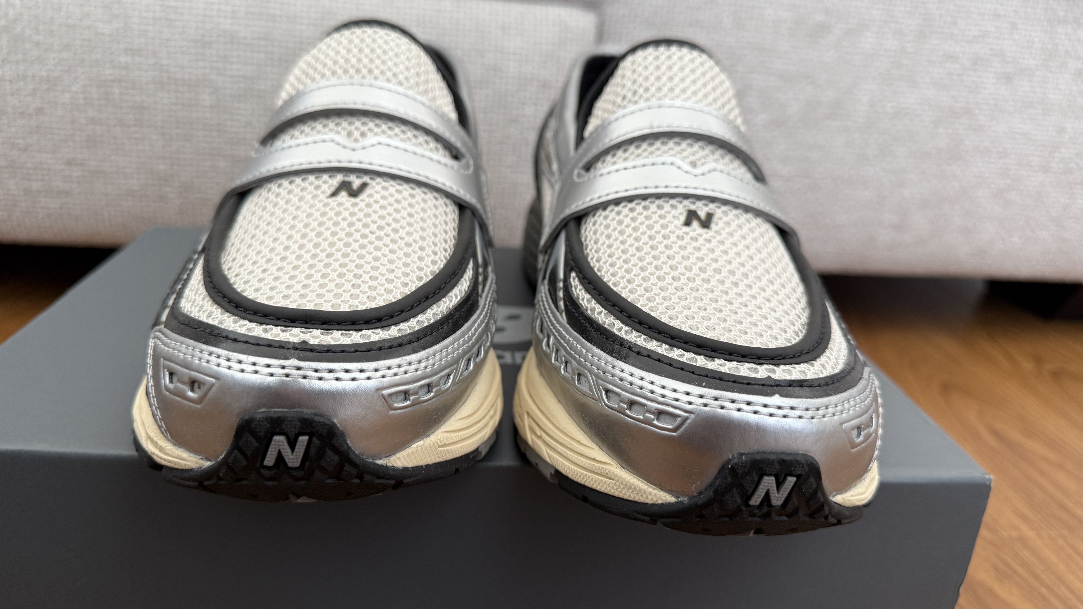 New Balance 1906L Silver Metallic Cream Grey Black Size US 12 Size US 12 / EU 45 - 4 Thumbnail