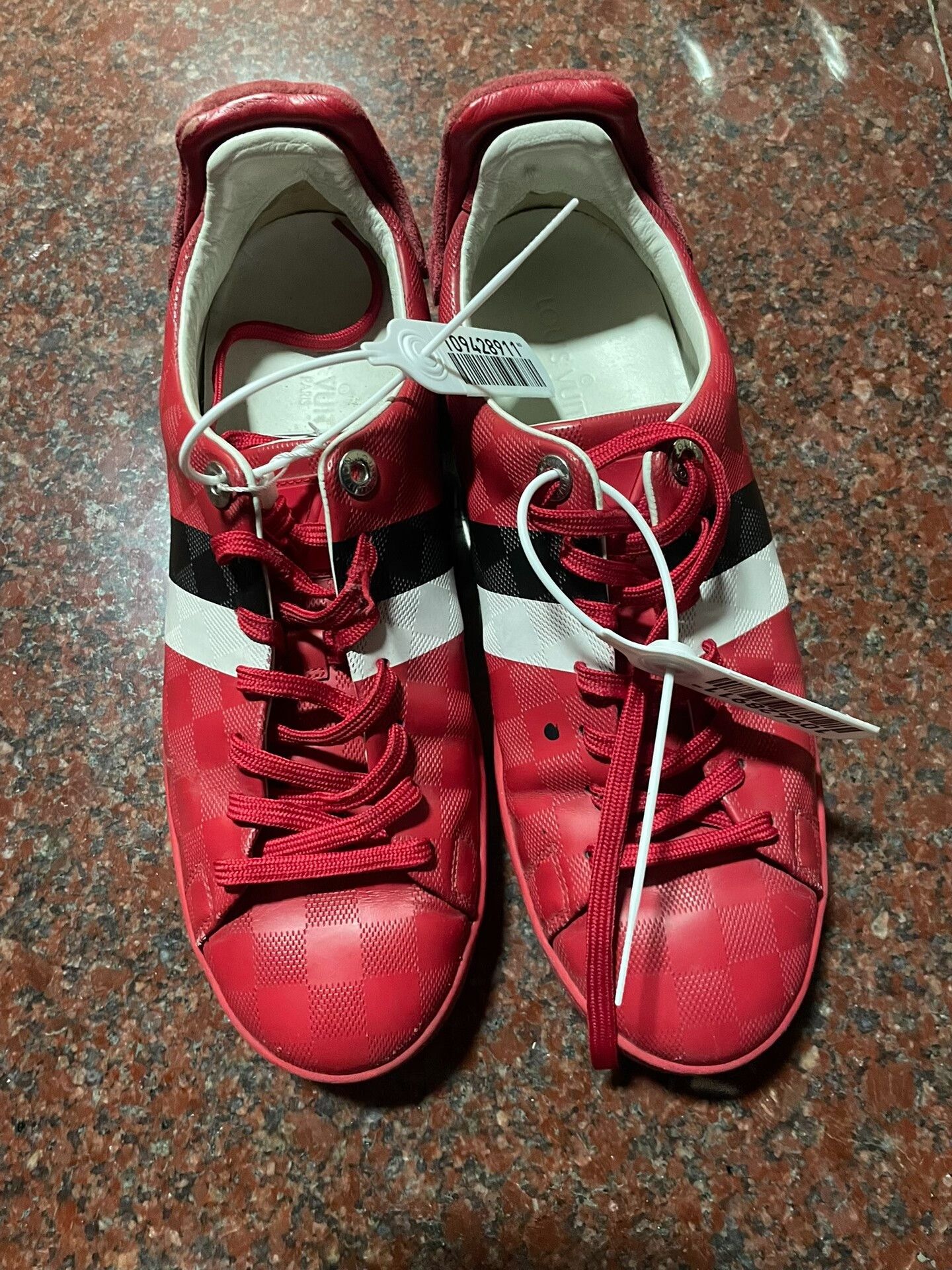 Louis Vuitton Louis Vuitton Red Casual Shoes 41 Size US 8 / EU 41 - 1 Thumbnail