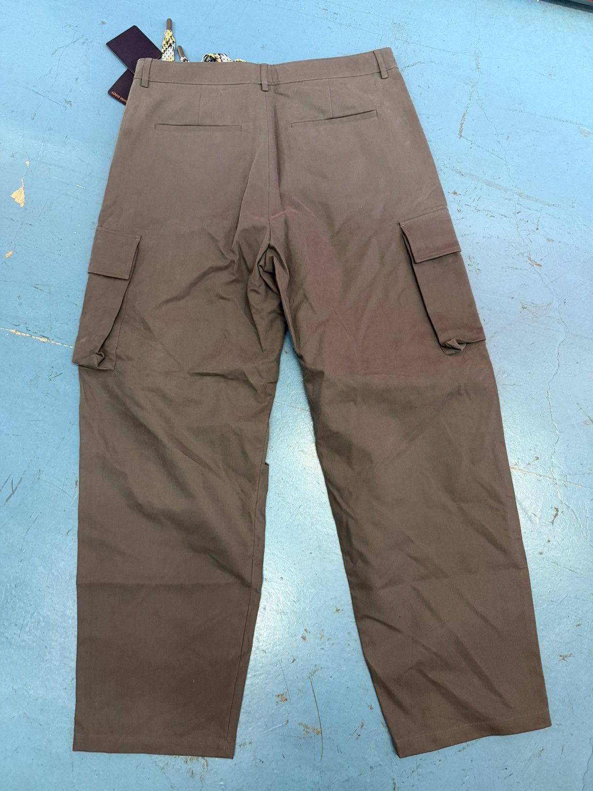 Louis Vuitton LOUIS VUITTON RELAXED CARGO PANTS Size US 34 / EU 50 - 2 Thumbnail