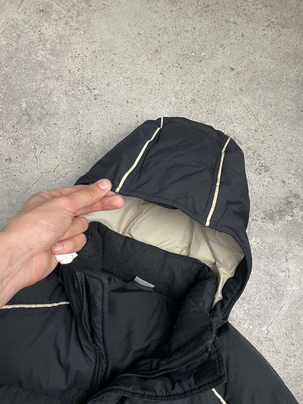 Nike × Vintage Vintage Nike Puffer Jacket 00s Mini Swoosh Y2K Rap Size US L / EU 52-54 / 3 - 5 Thumbnail