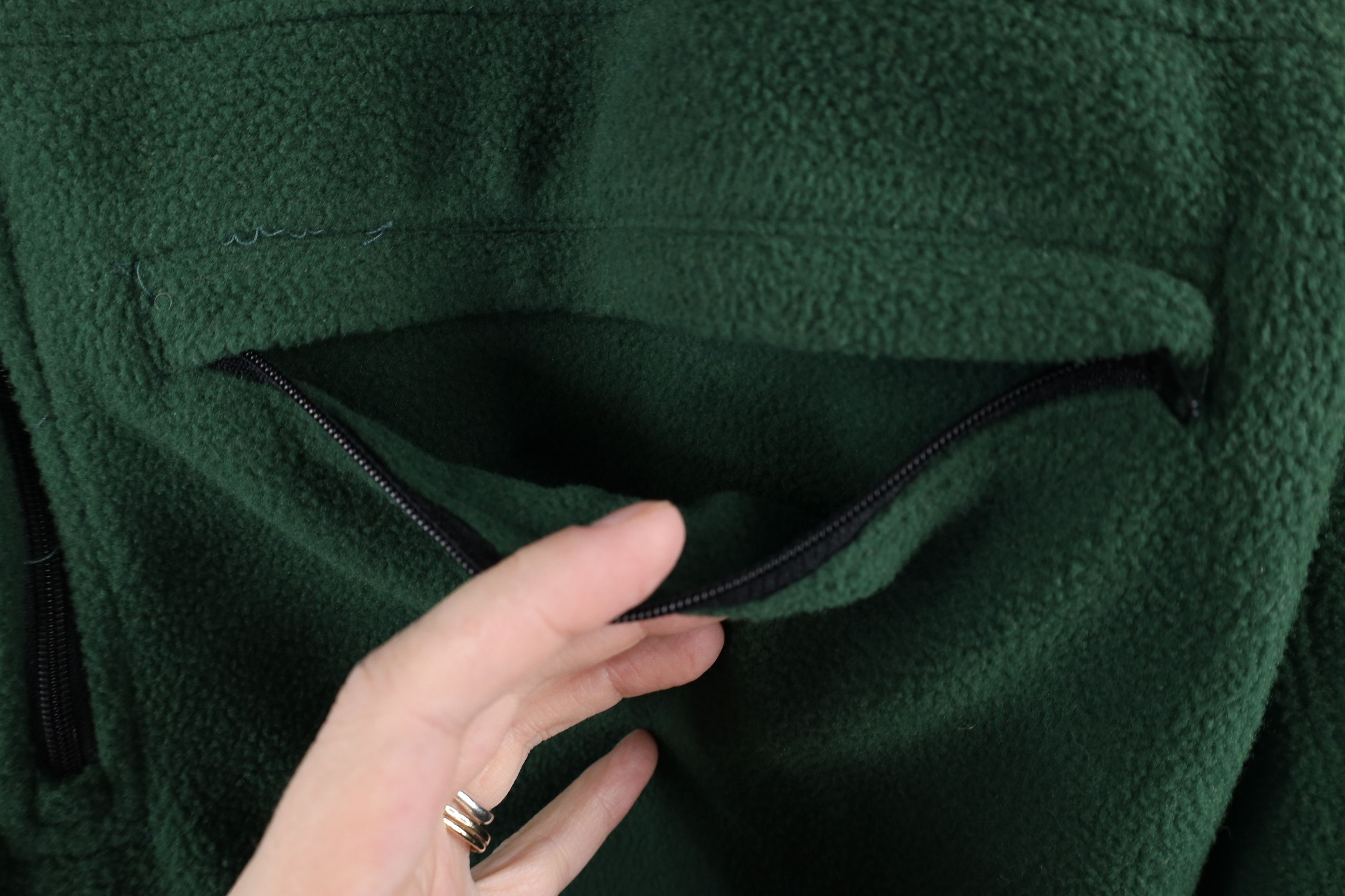 Vintage Vintage 90s Michigan University Half Zip Fleece Sweater Size US L / EU 52-54 / 3 - 5 Thumbnail