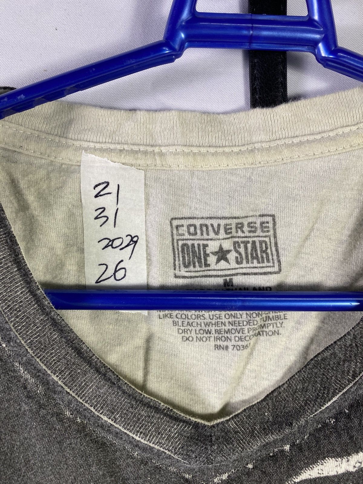 Converse Vintage full print converse man rock n roll size L Size US L / EU 52-54 / 3 - 3 Thumbnail