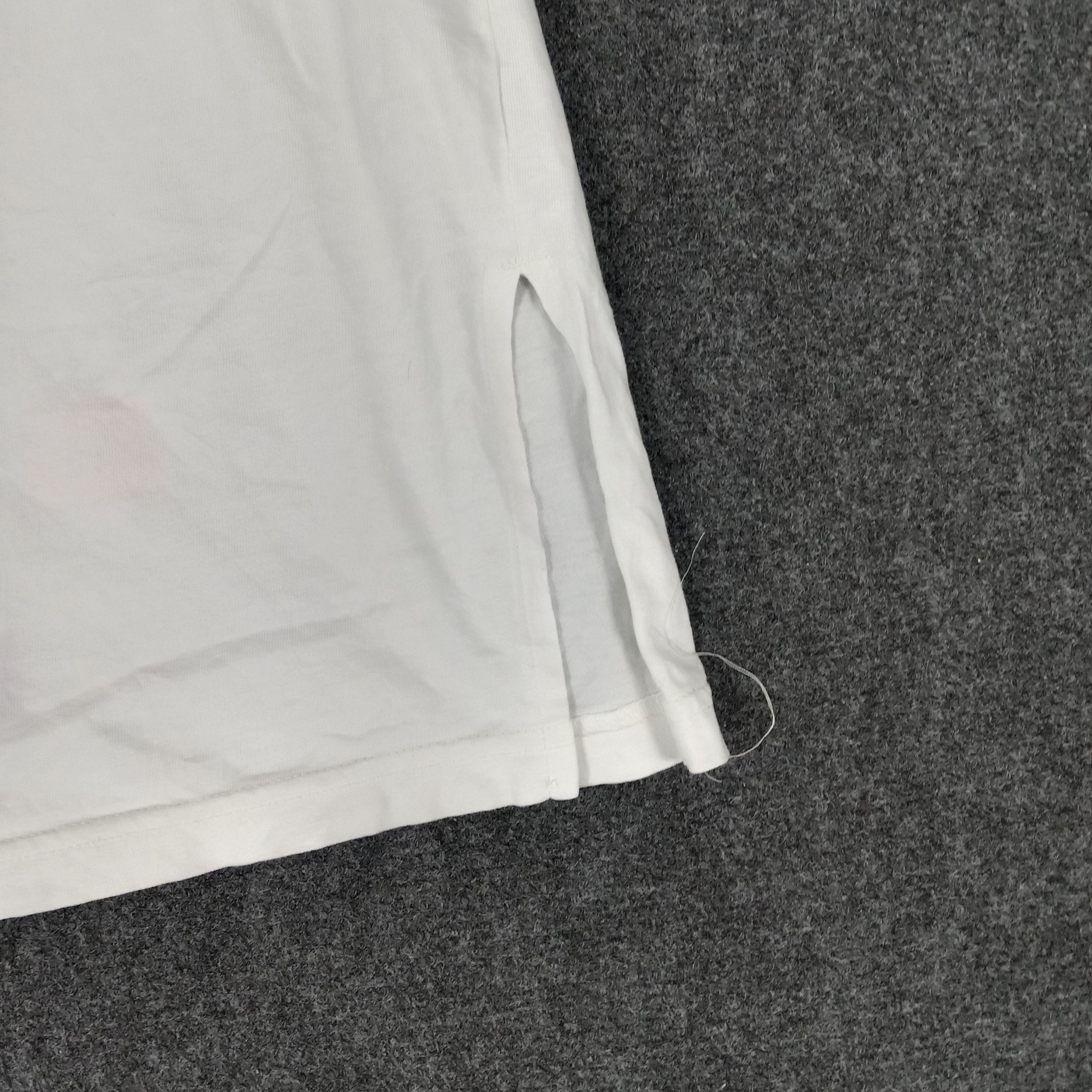 Japanese Brand × KEITAMARUYAMA × Vintage GU X Keita Maruyama National Market Japan Tshirt Size US M / EU 48-50 / 2 - 3 Thumbnail