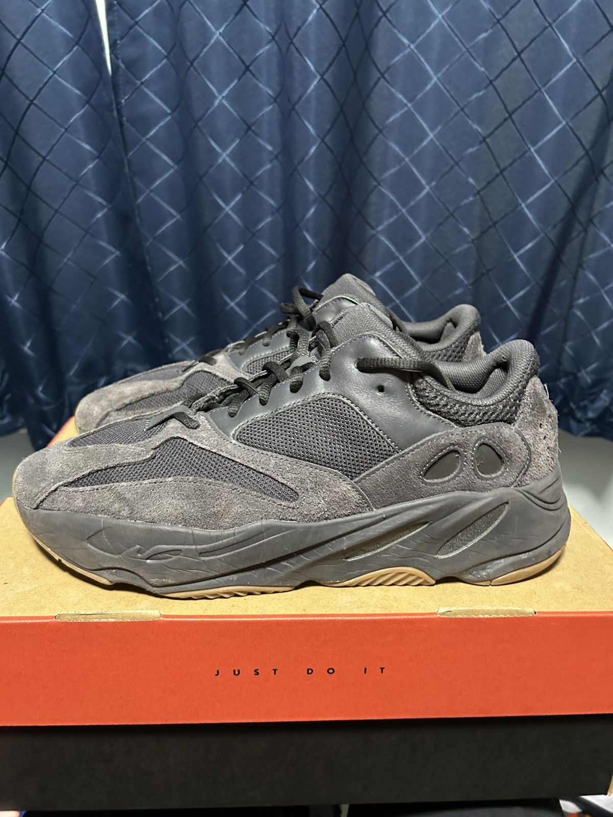 Yeezy Yeezy 700 utility black Size US 12 / EU 45 - 3 Thumbnail