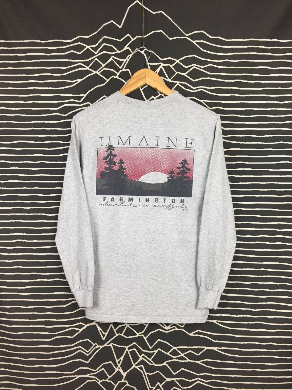 Vintage Mainely Outdoors Umaine Farmington Longsleeve Tee Size US S / EU 44-46 / 1 - 1 Thumbnail