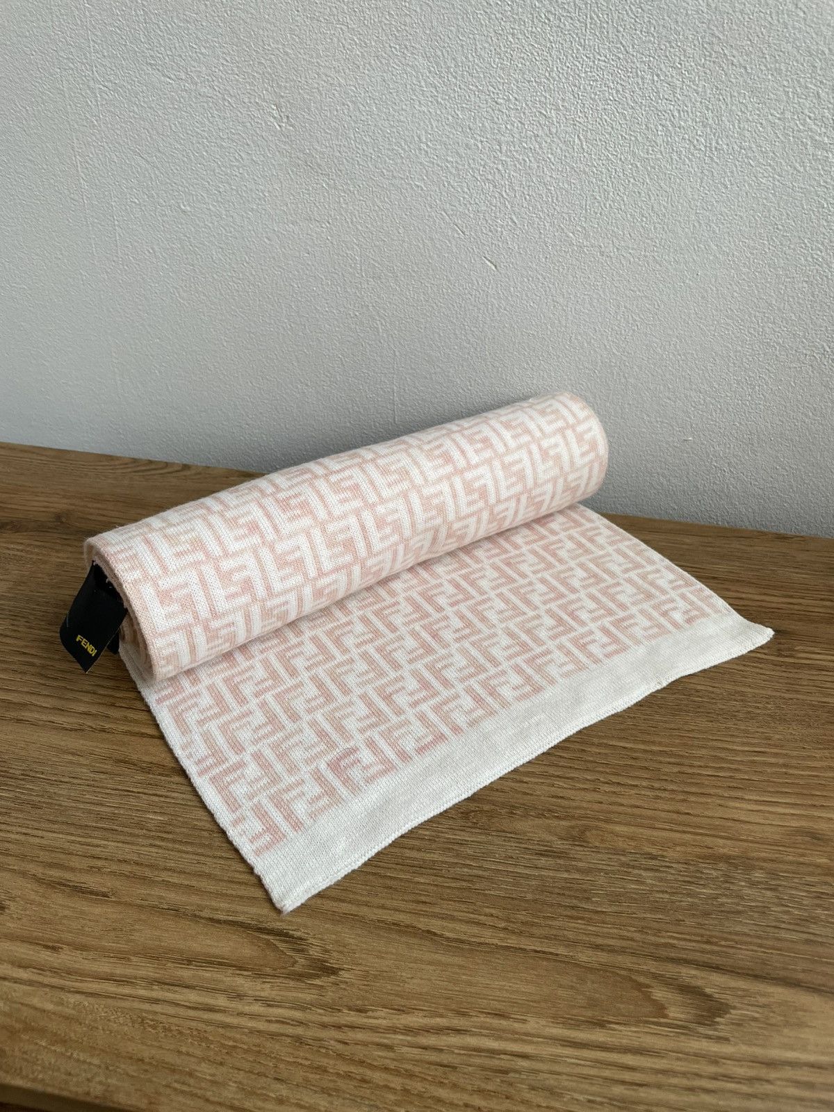 Fendi Fendi Monogram FF Double Sided Wool Pink Unisex Scarf Size ONE SIZE - 12 Thumbnail