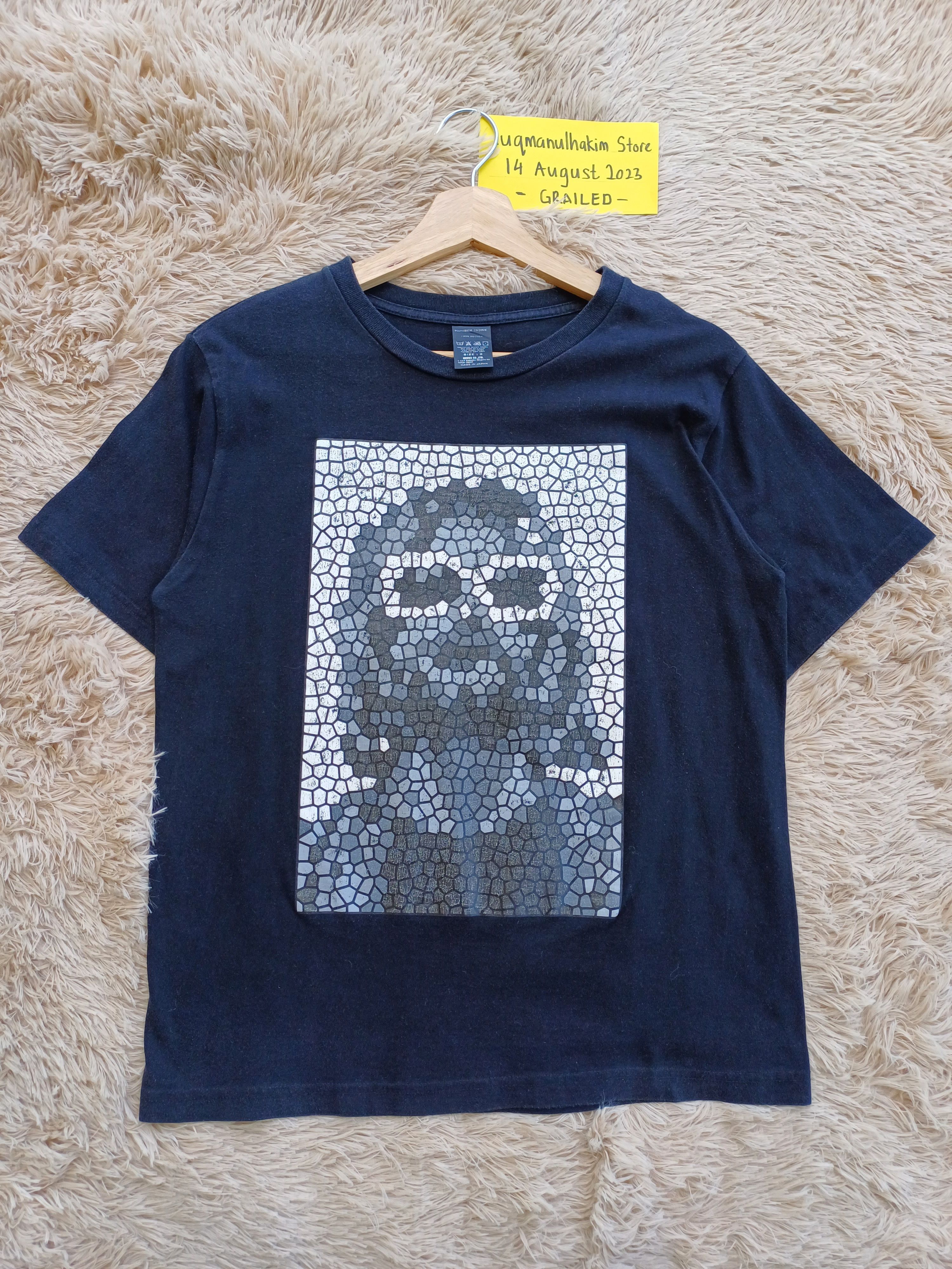 NIRVANA KURT COBAIN NUMBER (N)INE Tシャツ Number Nine Nirvana Kurt Cobain Snoopy T-Shirt - TokoPyramid