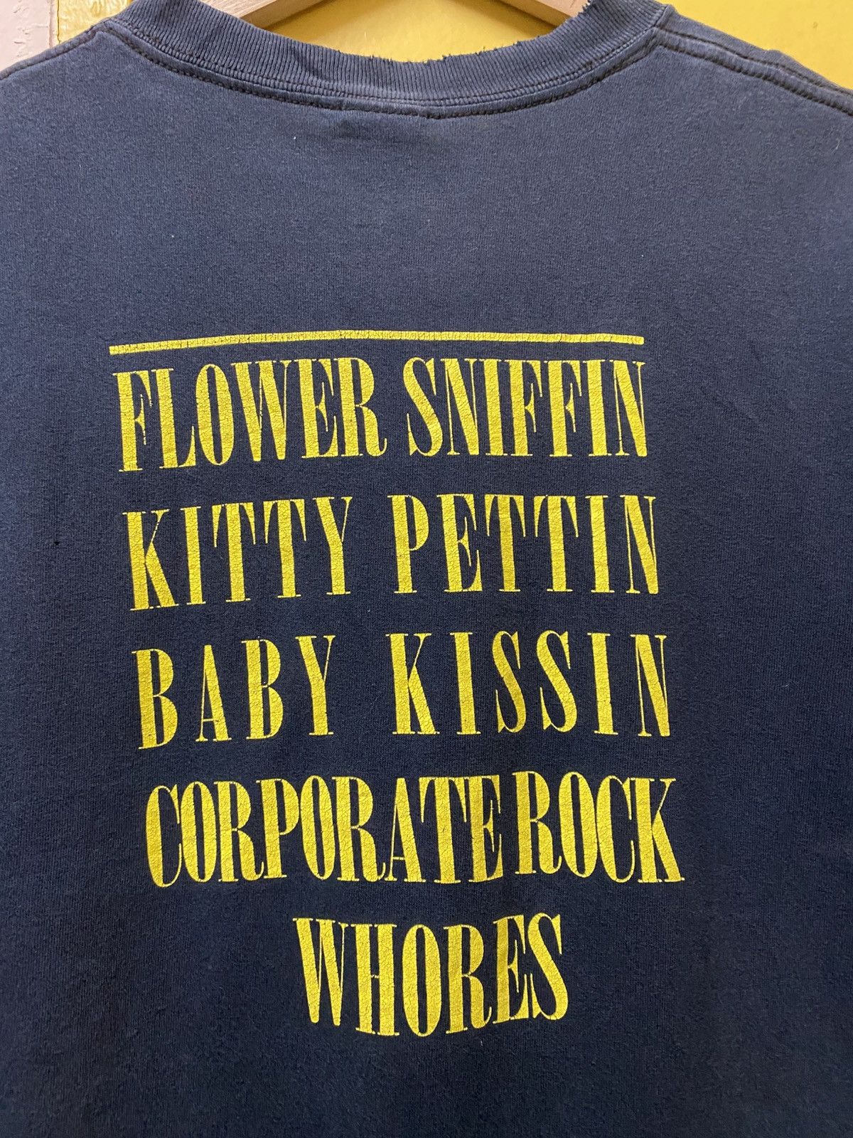 Band Tees Y2K Nirvana Smiles Logo 2003 Crewneck Tee Size US M / EU 48-50 / 2 - 3 Thumbnail