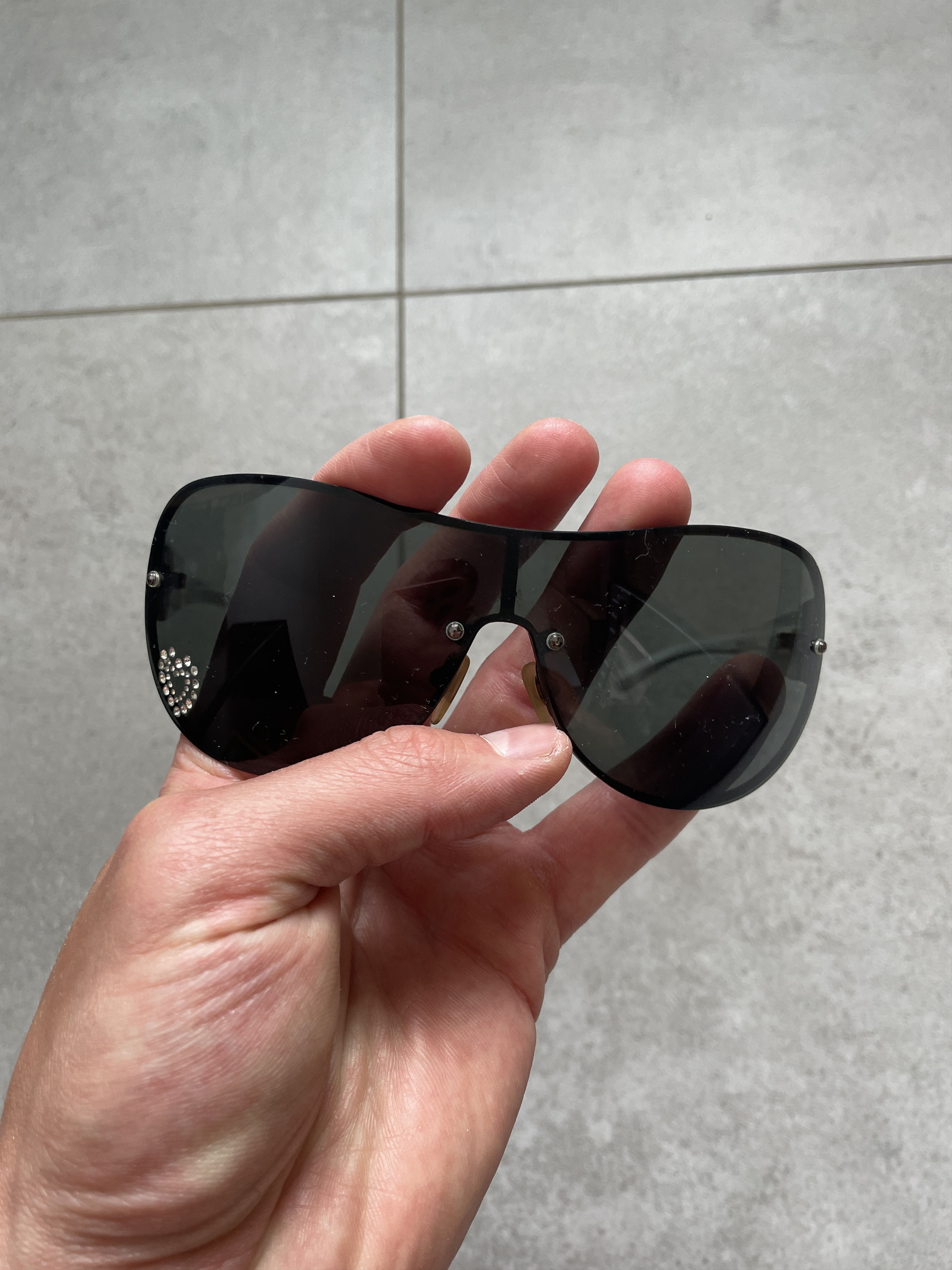 Love Moschino × Moschino × Vintage Y2K LOVE MOSCHINO HEART SUNGLASSES Size ONE SIZE - 7 Thumbnail