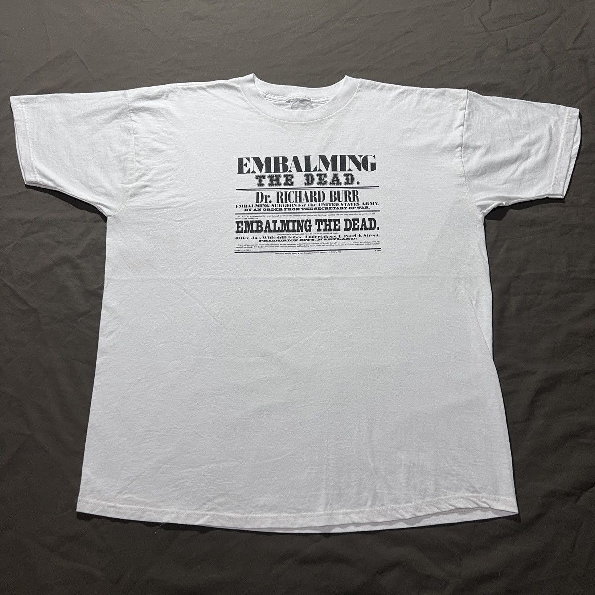 Arts & Science Vintage 90s EMBALMING THE DEAD HISTORY Quote oversized 2XL Size US XXL / EU 58 / 5 - 2 Thumbnail