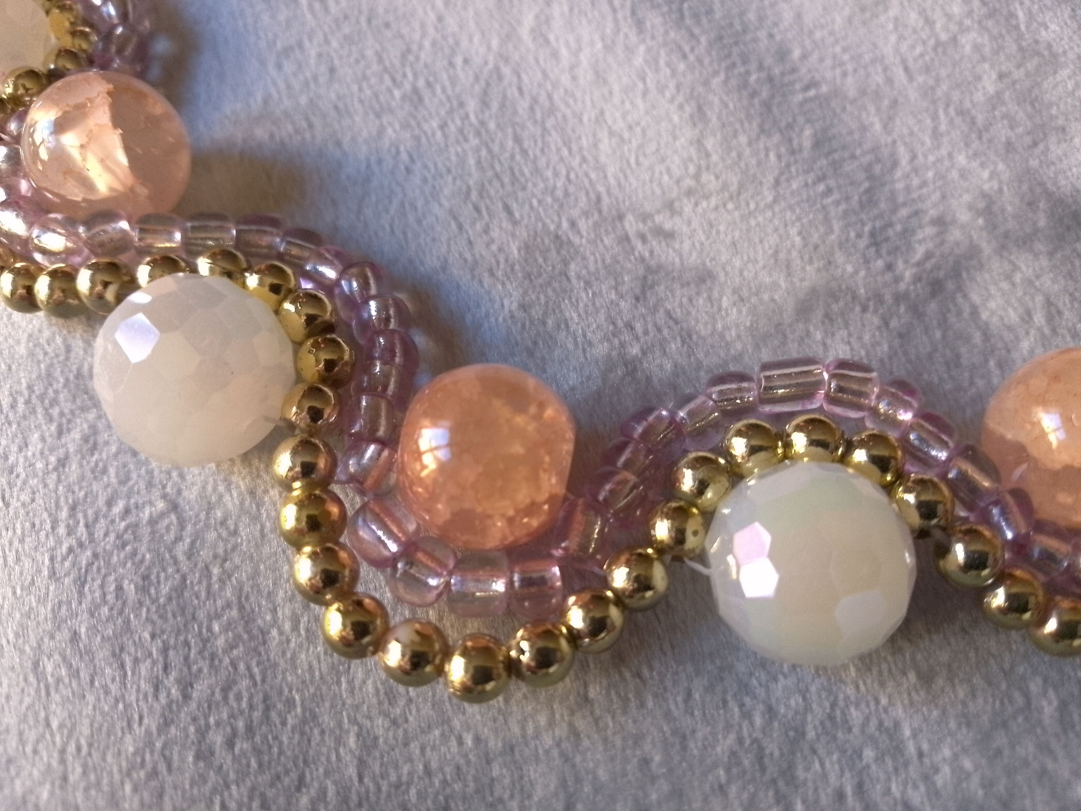 Handmade Necklace Wavy Agate Stone Pearls. Pink/Golden Glass Size ONE SIZE - 4 Thumbnail