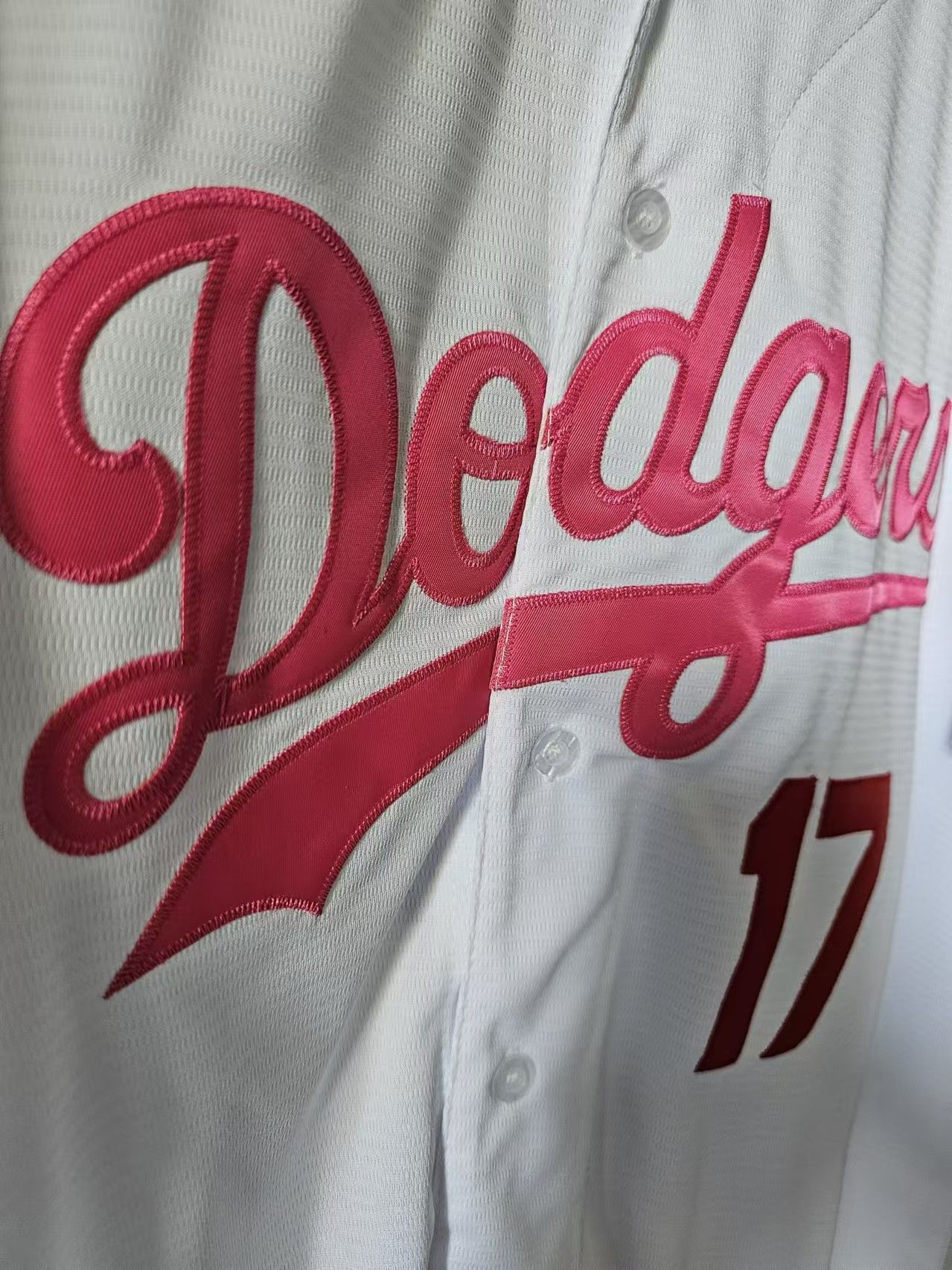 MLB Los Angeles Dodgers #17 Shohei Ohtani Jersey Size US M / EU 48-50 / 2 - 3 Thumbnail