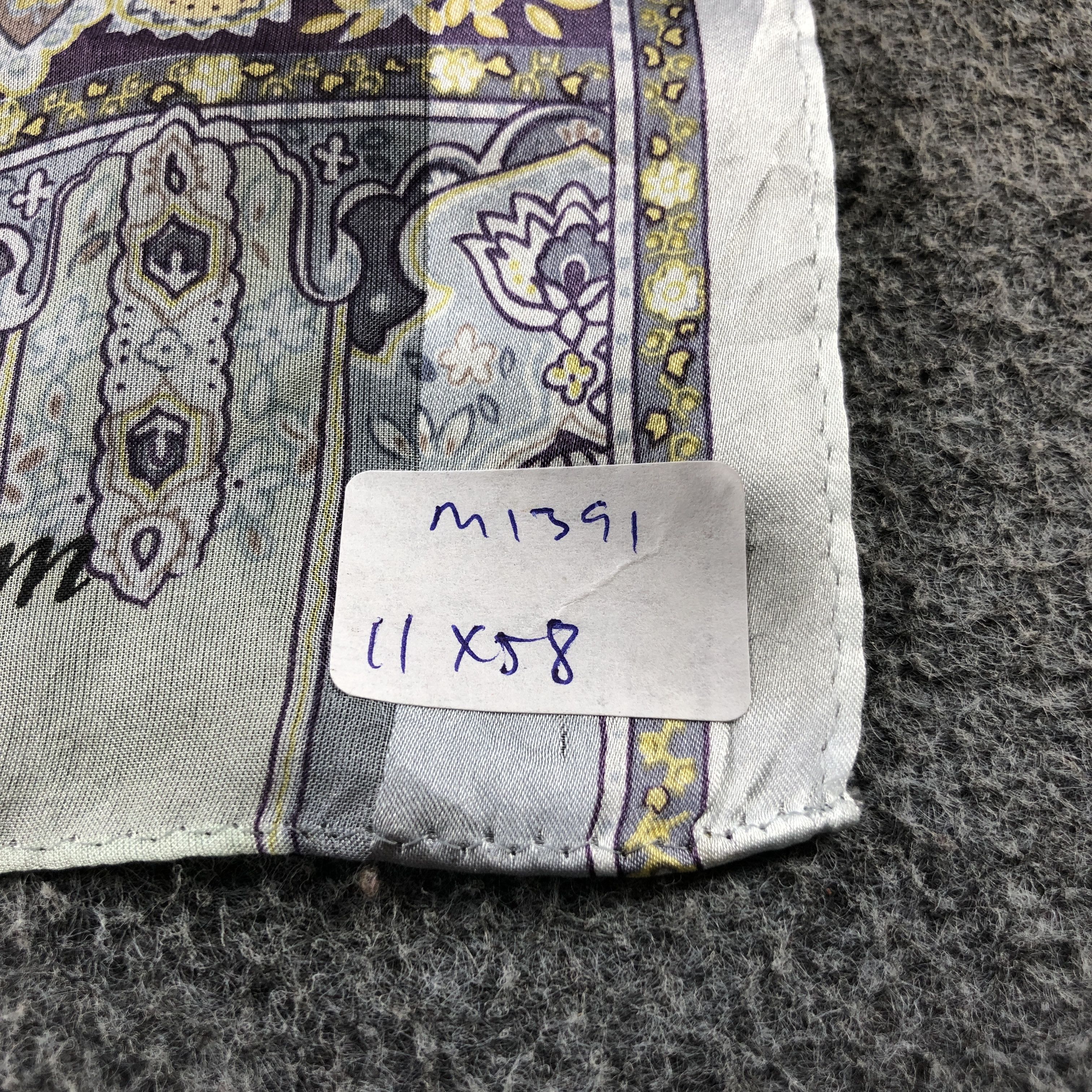 Aquascutum Aquascutum Paisley Silk Stole Silk Scarf M1391 Size ONE SIZE - 7 Thumbnail