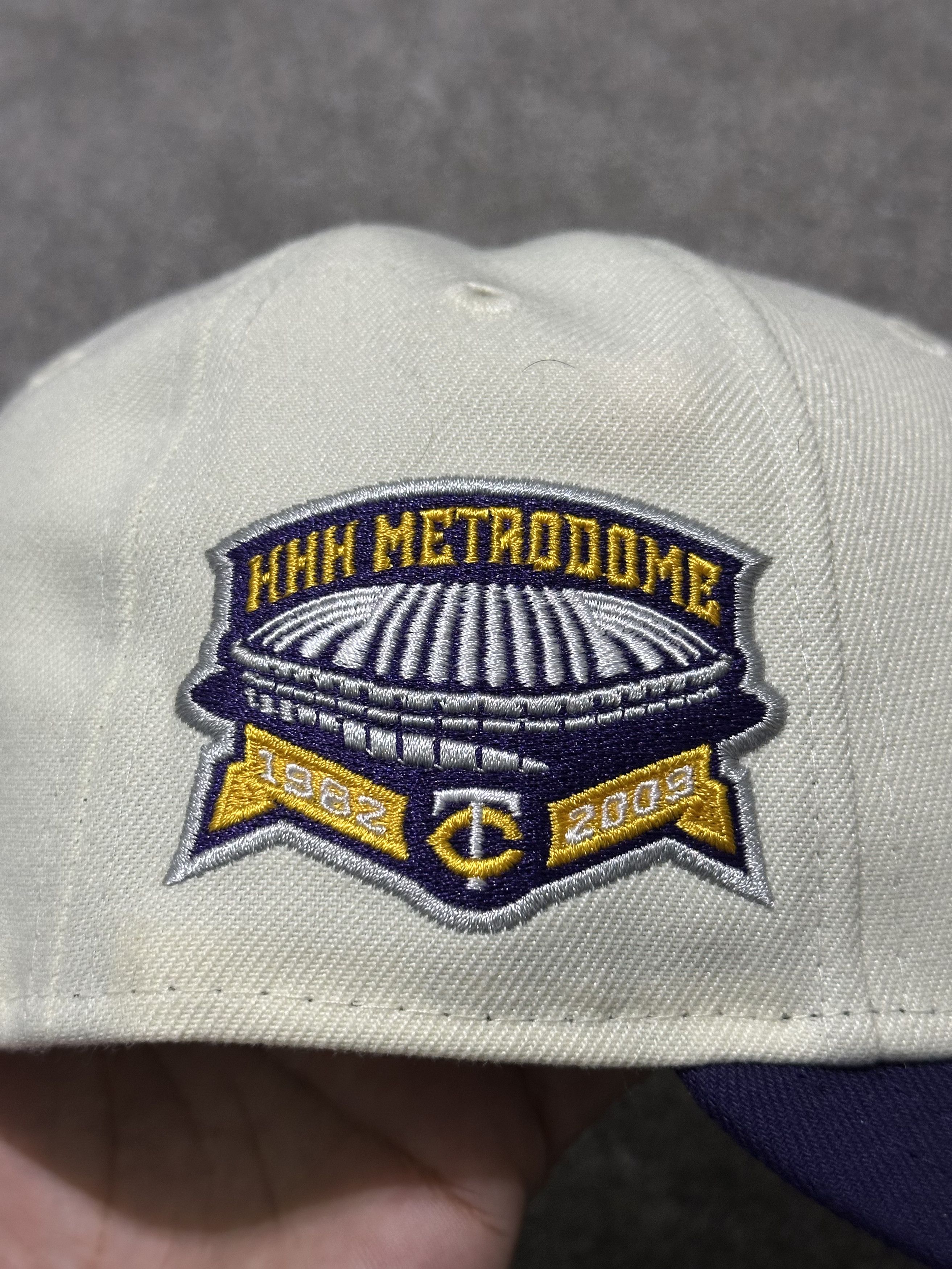 New Era Minnesota Twins “M” Logo Cream/Purple Fitted – Size 7 1/4 Size ONE SIZE - 3 Thumbnail
