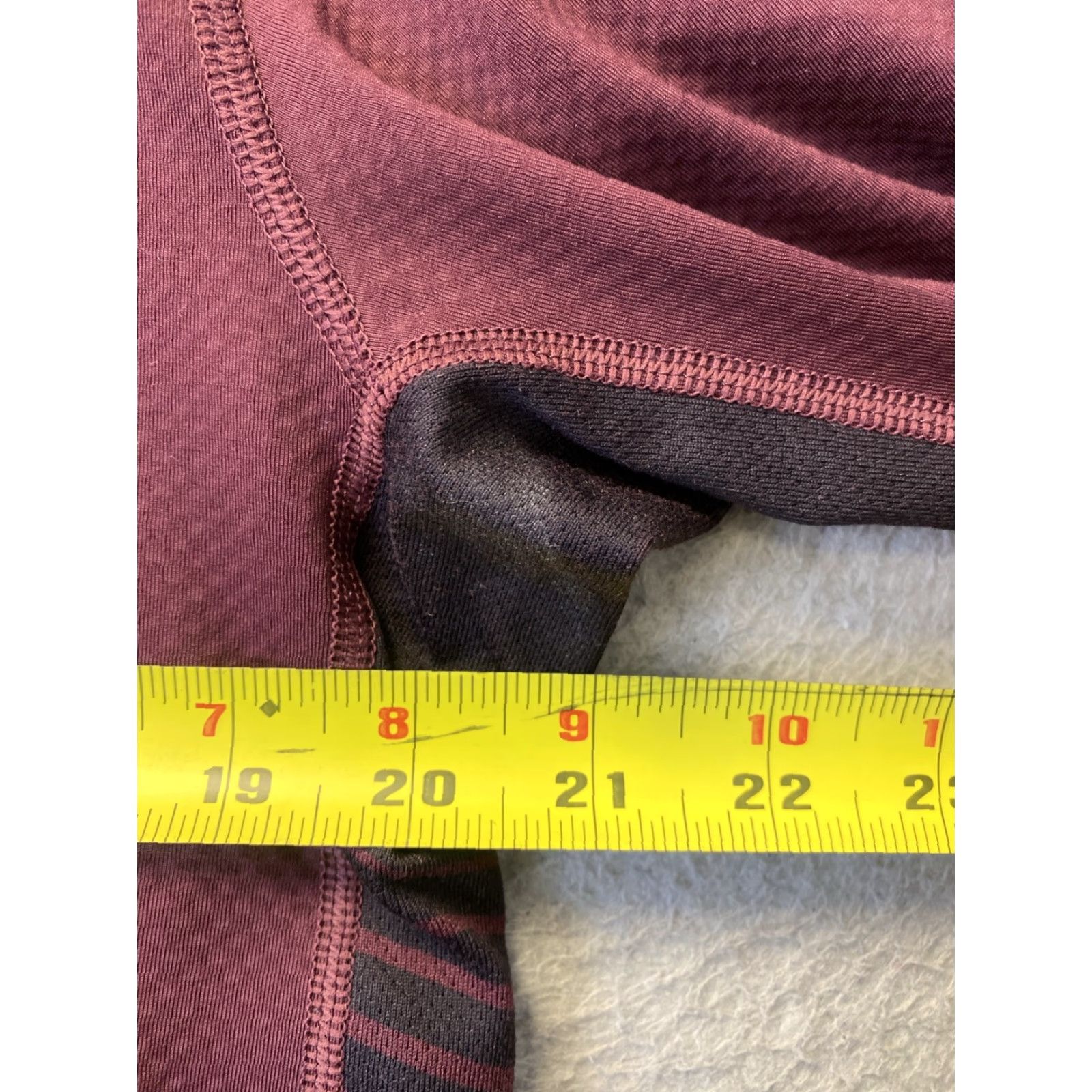 Under Armour VINTAGE Under Armour Shirt Men Long Sleeve Mock Neck Maroon Large 38-74 Outdoor Mens Size US L / EU 52-54 / 3 - 4 Thumbnail