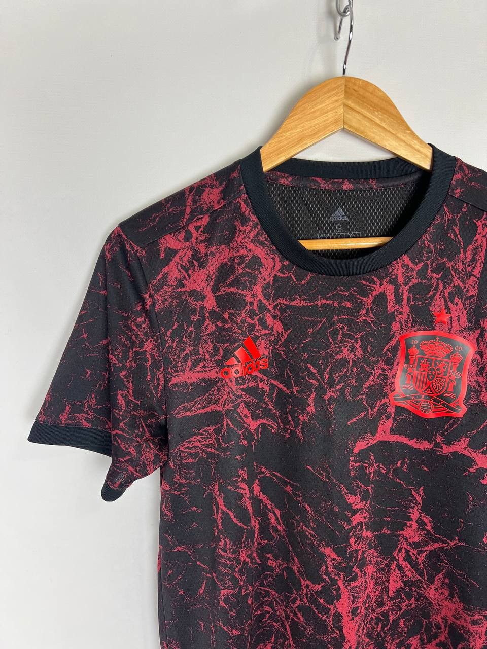 Adidas Blokecore Adidas SPAIN 2020 SHIRT SOCCER JERSEY Size US S / EU 44-46 / 1 - 2 Thumbnail