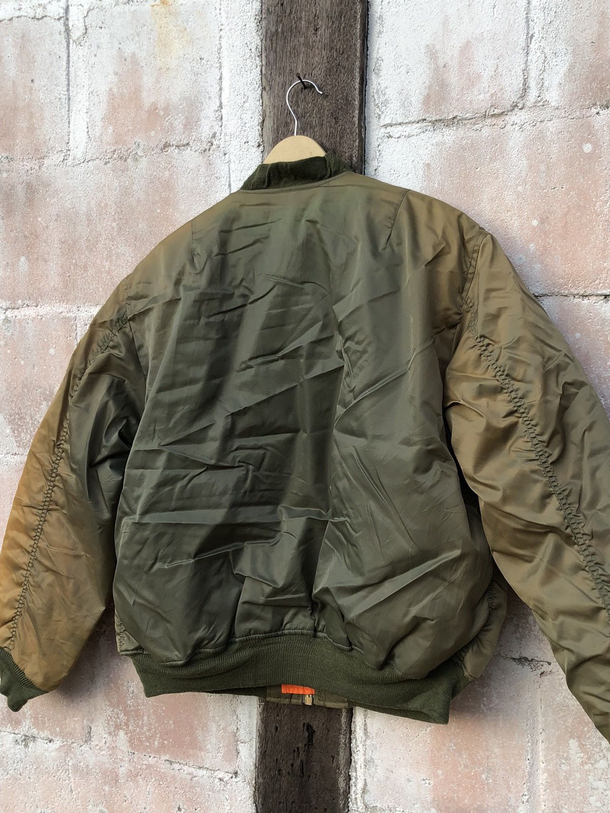 Other Bomber Flyers Jacket Military Ma-1 Sun Faded Size US L / EU 52-54 / 3 - 6 Thumbnail