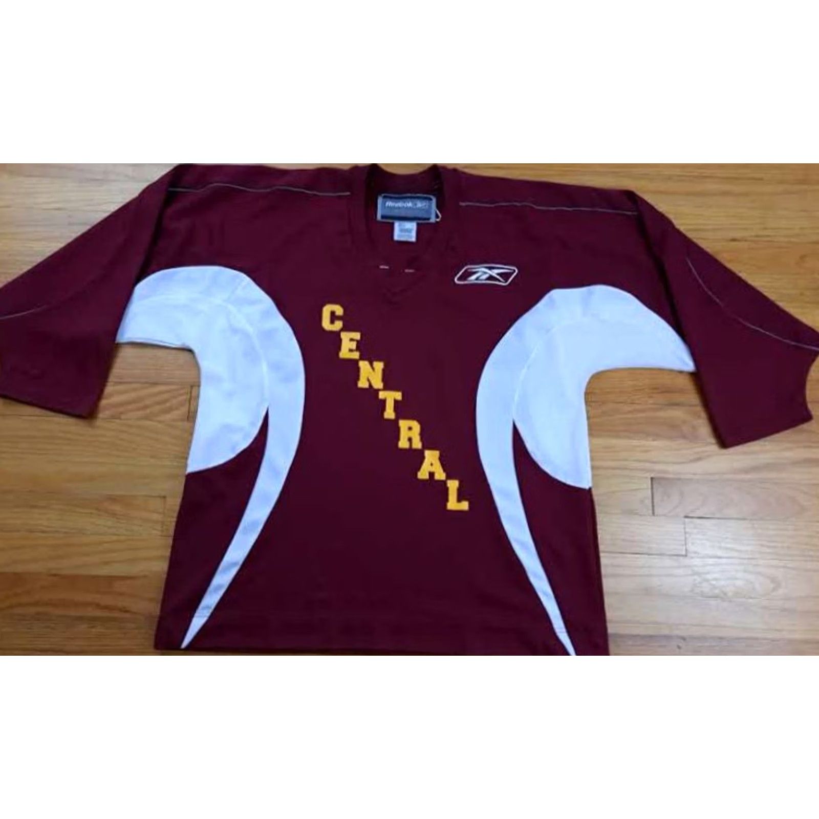 Reebok Reebok CCM Printed Hockey Jersey L Men Burgundy Central Michigan Chippewas Sweatshirt Pullover 29in Long 25-26in Chest Size US L / EU 52-54 / 3 - 2 Thumbnail