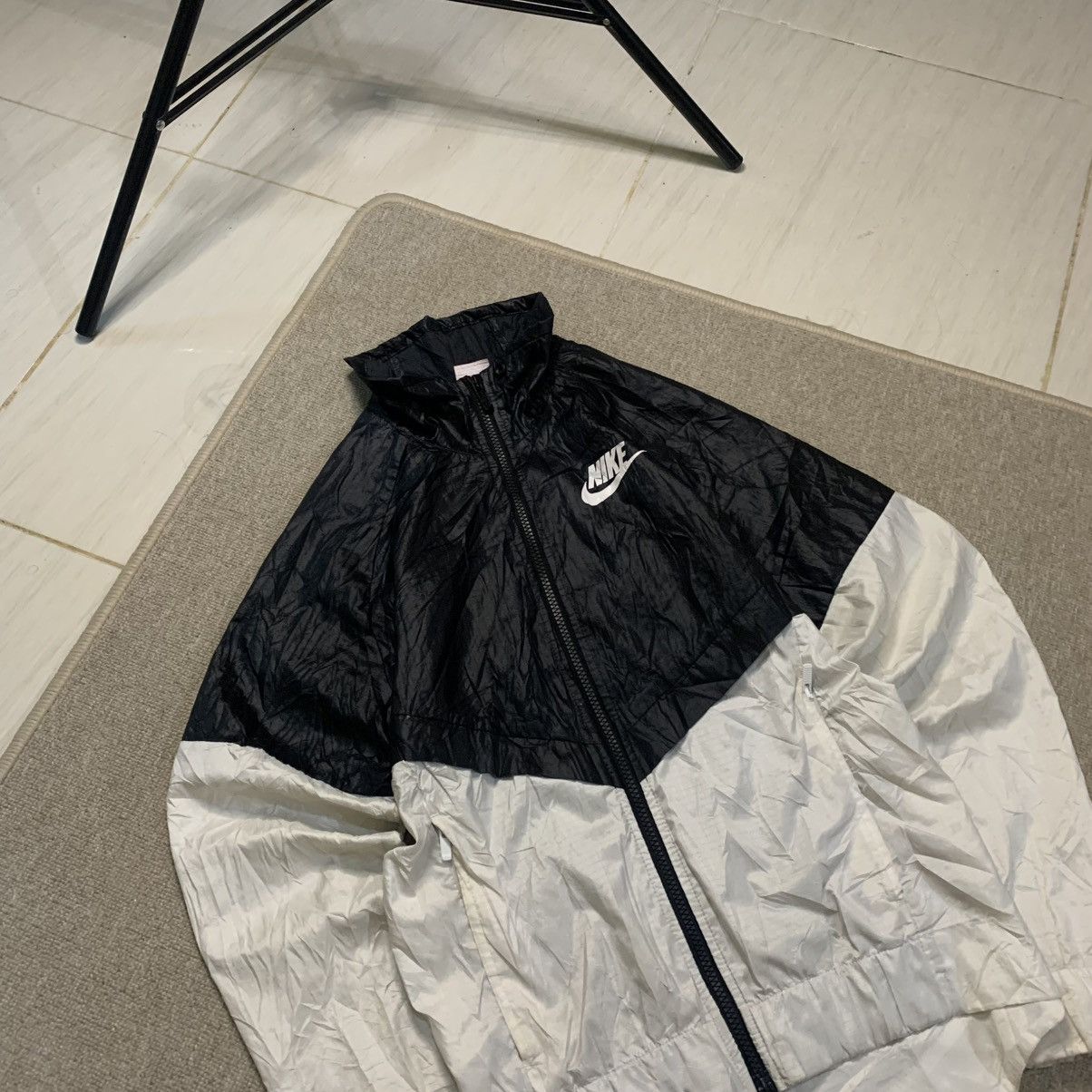 Nike Nike Woman's Run Light Jacket Size XS / US 0-2 / IT 36-38 - 2 Thumbnail