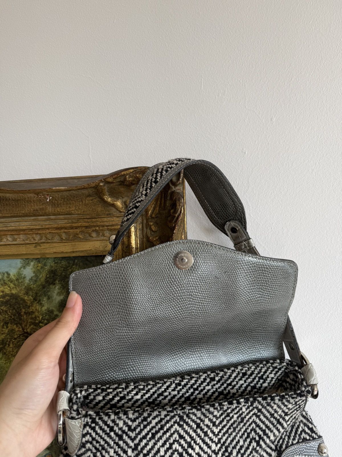 Guess Vintage Y2K guess shoulder bag Size ONE SIZE - 8 Thumbnail