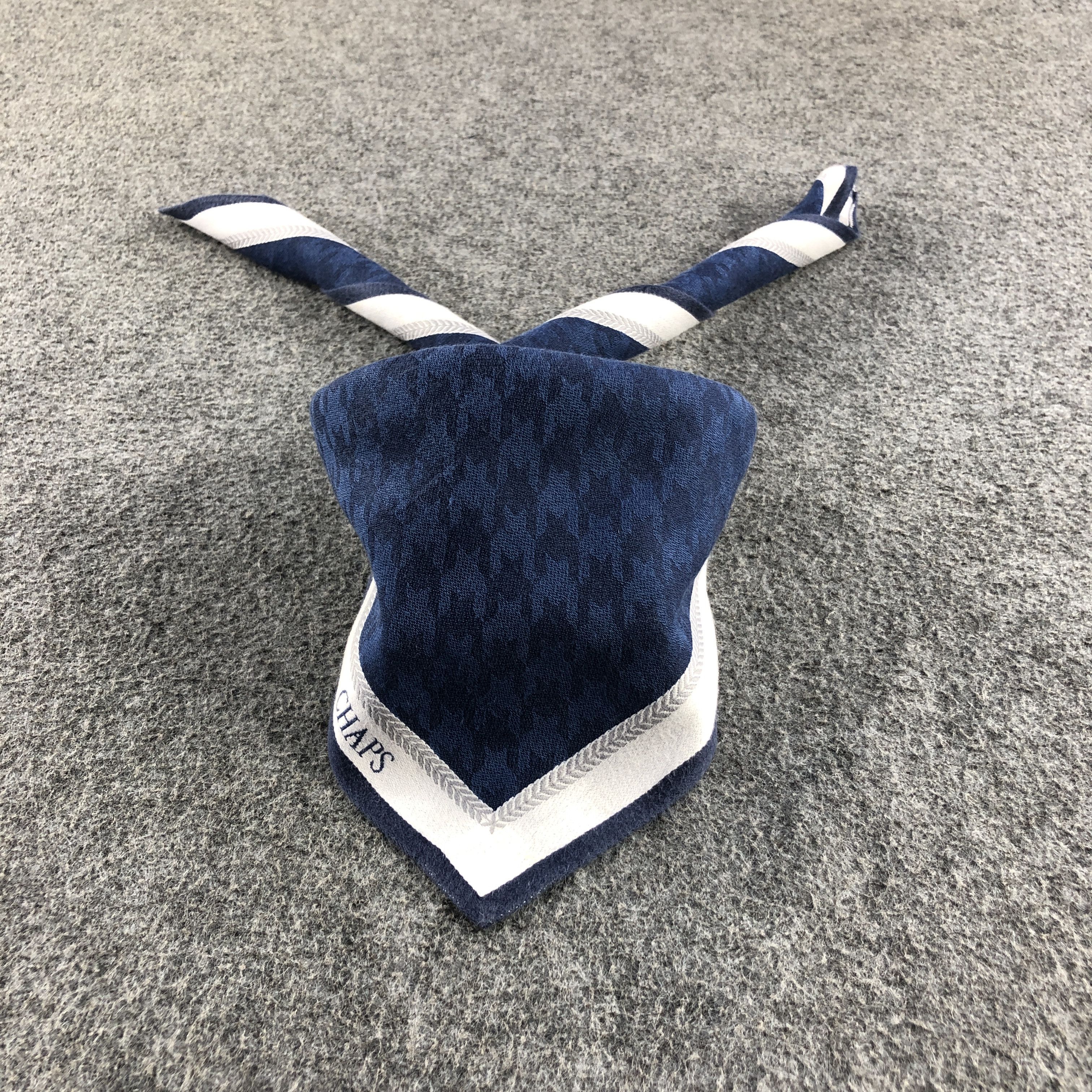Chaps Ralph Lauren × Vintage Chaps Ralph Lauren Handkerchief Neckerchief Bandana H2751 Size ONE SIZE - 1 Thumbnail