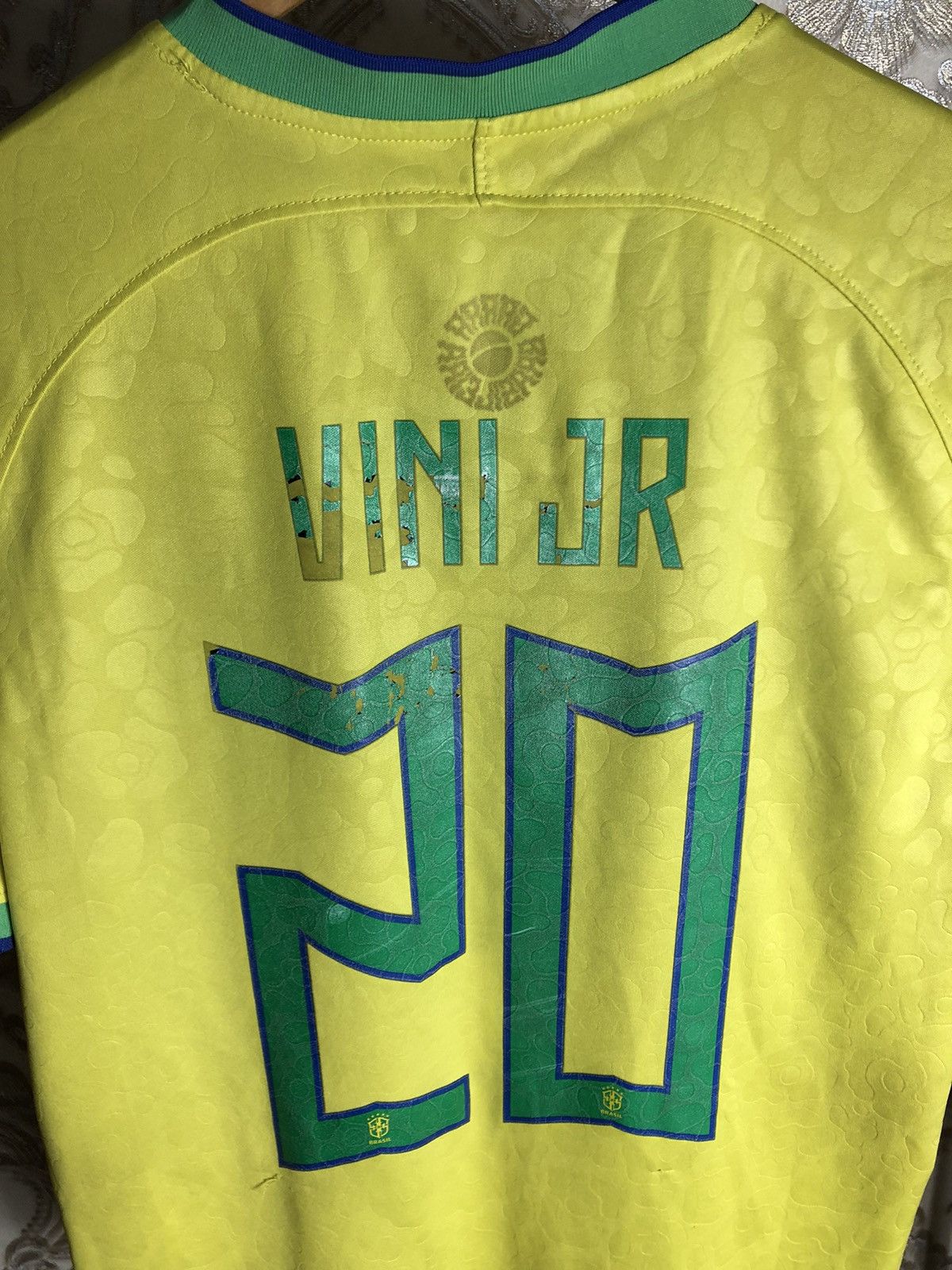 Other VERY RARE NIKE BRAZIL VINI JR SOCCER JERSEY RETRO Y2K 90s Size US M / EU 48-50 / 2 - 10 Thumbnail