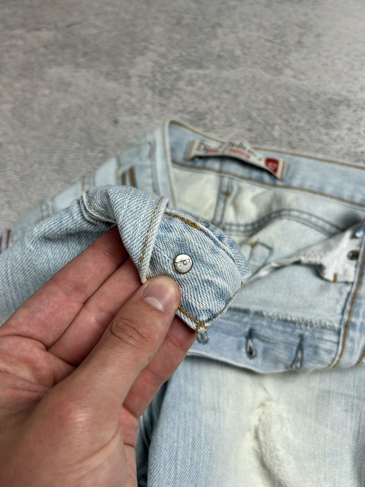 Diesel × Japanese Brand × Vintage Archive Diesel vintage jeans Distressed denim odlmoney Size US 34 / EU 50 - 11 Thumbnail