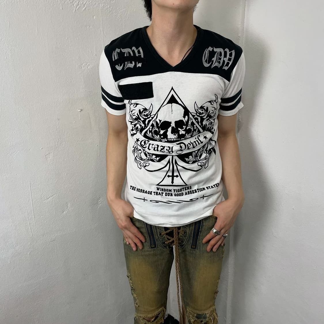 semanticdesign Vintage Crazy Devil Japanese Poem V-Neck T-Shirt Size US M / EU 48-50 / 2 - 2 Thumbnail