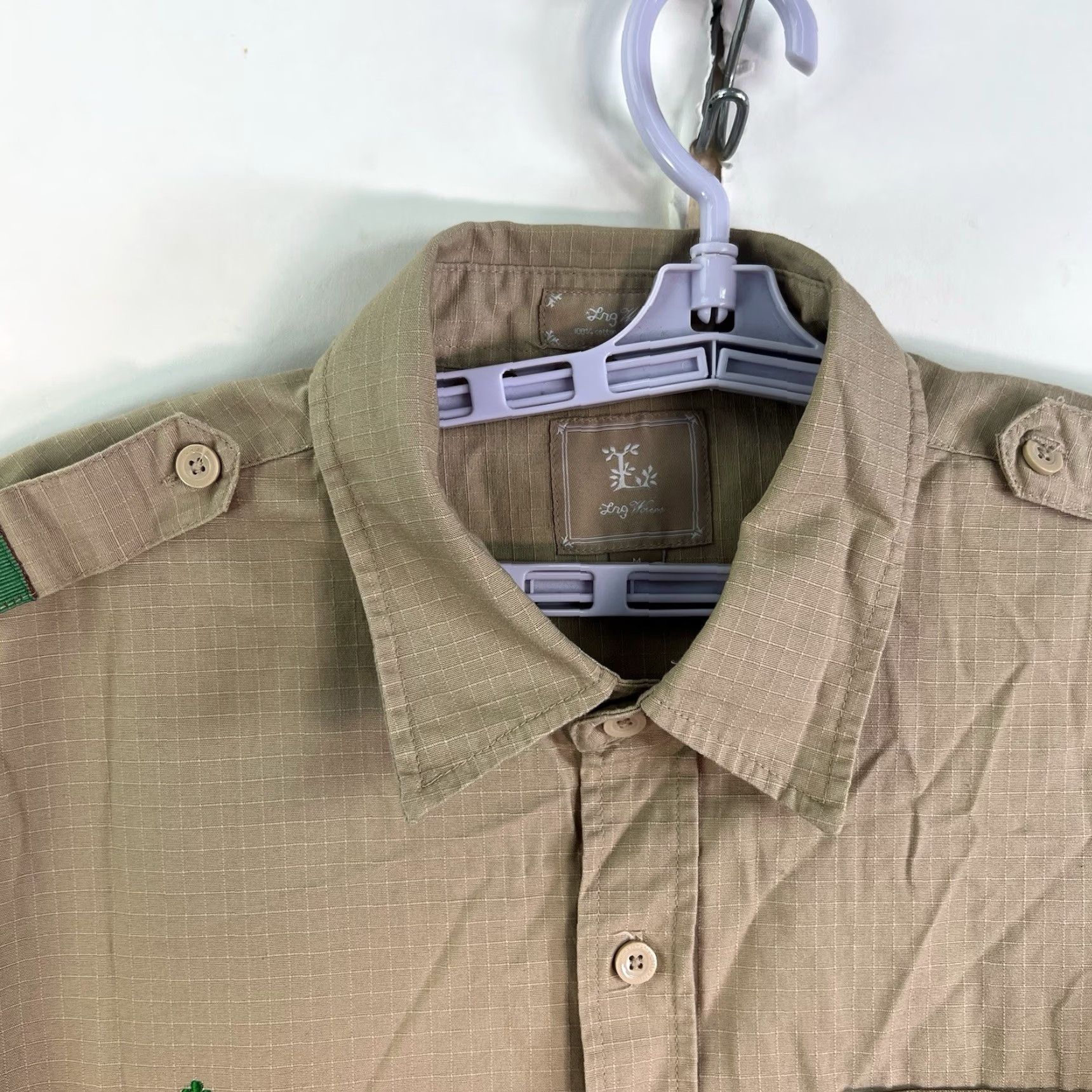 Vintage LRG Button-Up Shirt Mens M Tan Short Sleeve - Rope-A-Dope Rip-Stop, Graphic Angel Print, Casual Workwear, Breathable Cotton, Lightweight Size US M / EU 48-50 / 2 - 5 Thumbnail