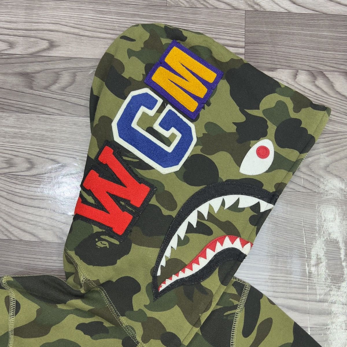 Bape Bape 1st Camo Shark Full Zip Hoodie Size US M / EU 48-50 / 2 - 21 Thumbnail