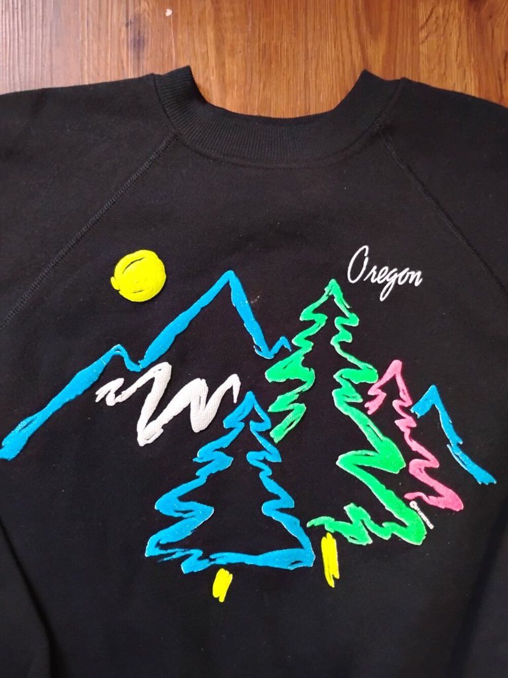 Other Vintage Oregon Neon Mountain Landscape Crewneck Sweatshirt Size US L / EU 52-54 / 3 - 1 Thumbnail