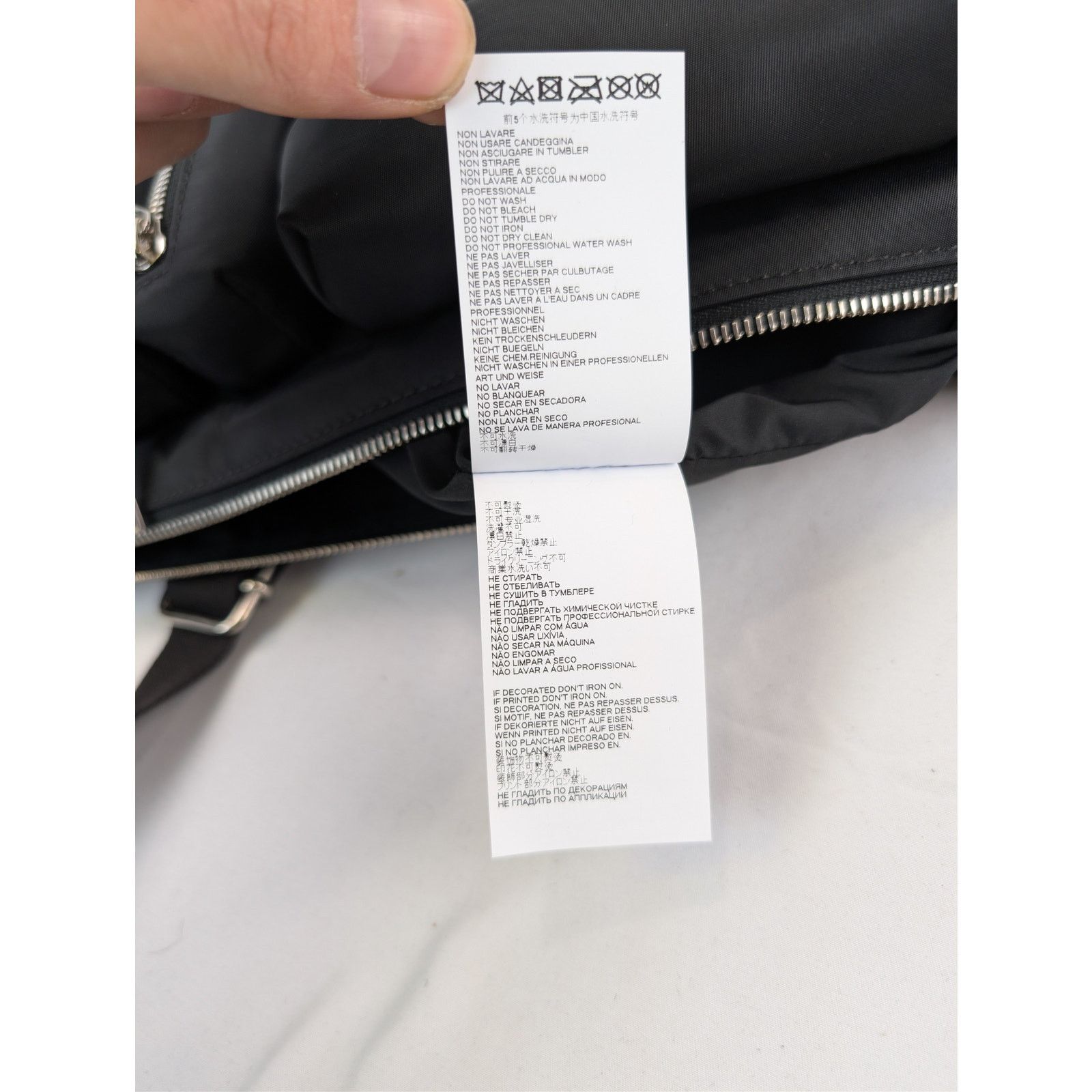Maison Margiela o1rshd1 MM6 Three Pocket Nylon Crossbody Messenger Bag Black Size ONE SIZE - 14 Thumbnail