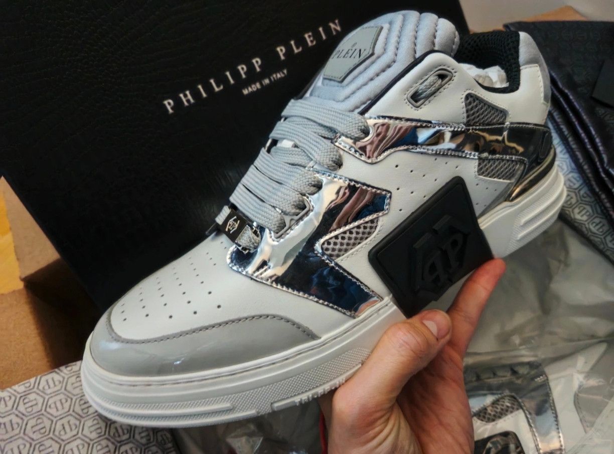 Philipp Plein Brand new Philipp Plein low-top sneakers, never worn. Size US 12 / EU 45 - 1 Thumbnail