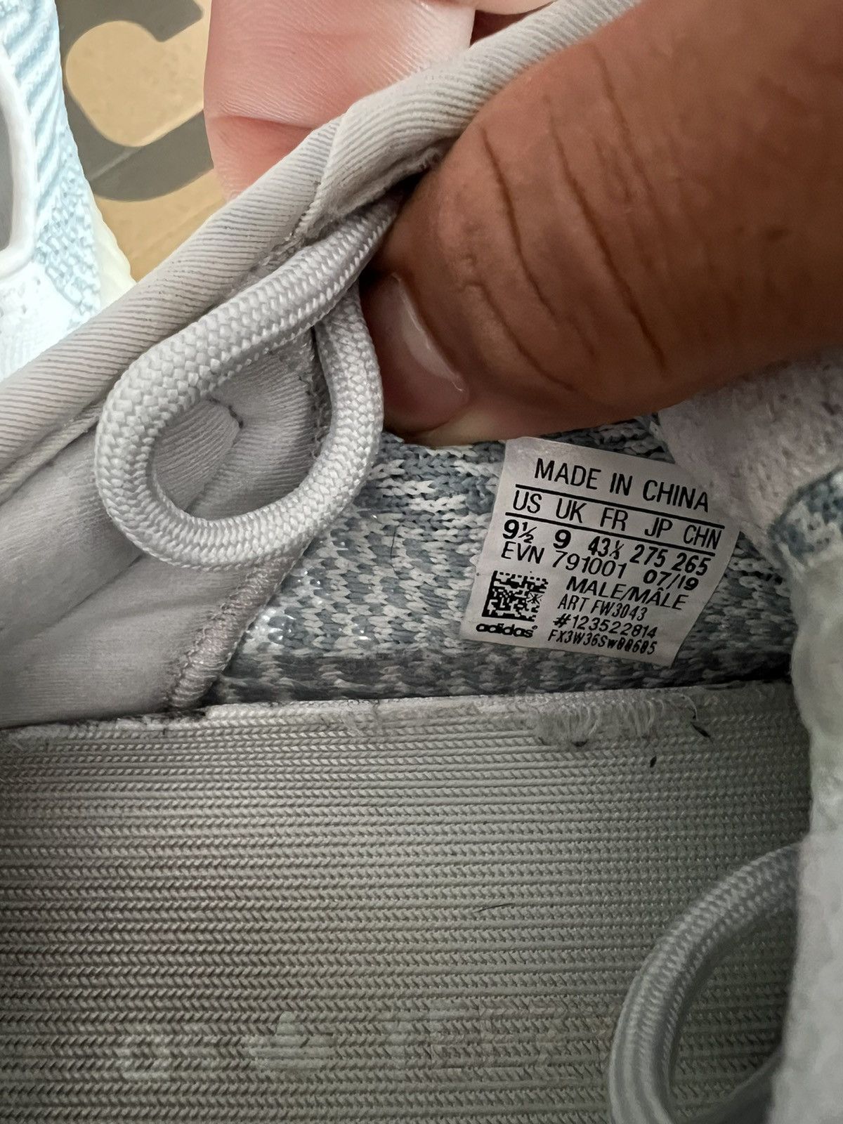 Adidas Yeezy 350 Size US 9.5 / EU 42-43 - 5 Thumbnail
