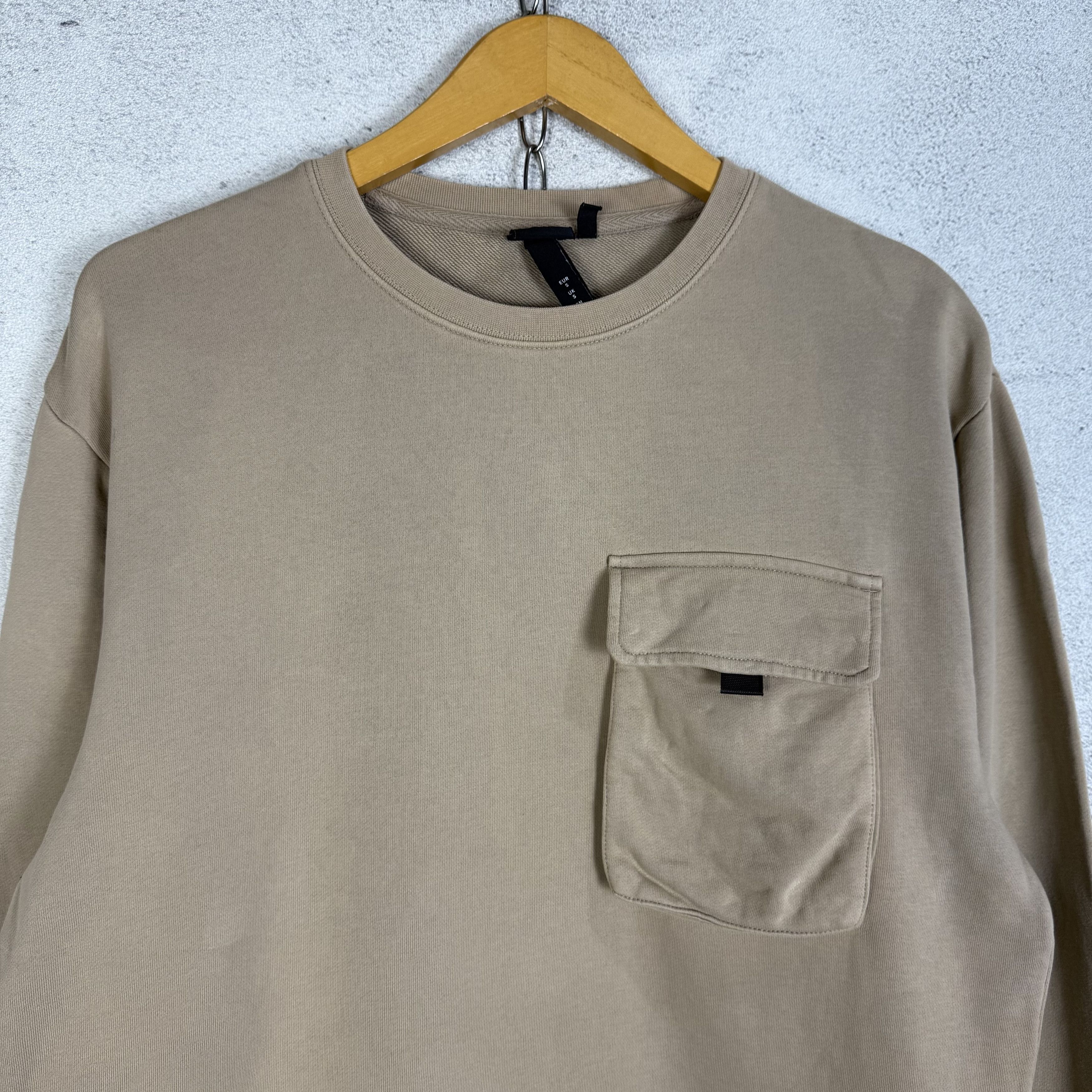H&M H&M Big Pocket Sweatshirt Crewneck Size US S / EU 44-46 / 1 - 2 Thumbnail