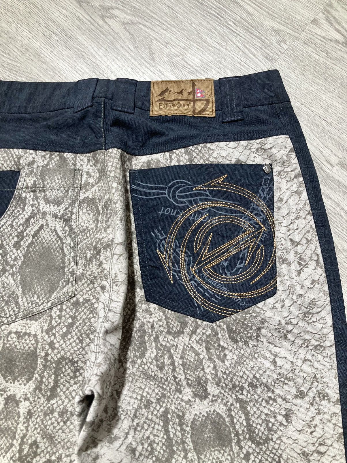 Japanese Brand 2000s BlackYak Snake Skin Pattern Nylon Outdoor Pants Size US 27 - 10 Thumbnail