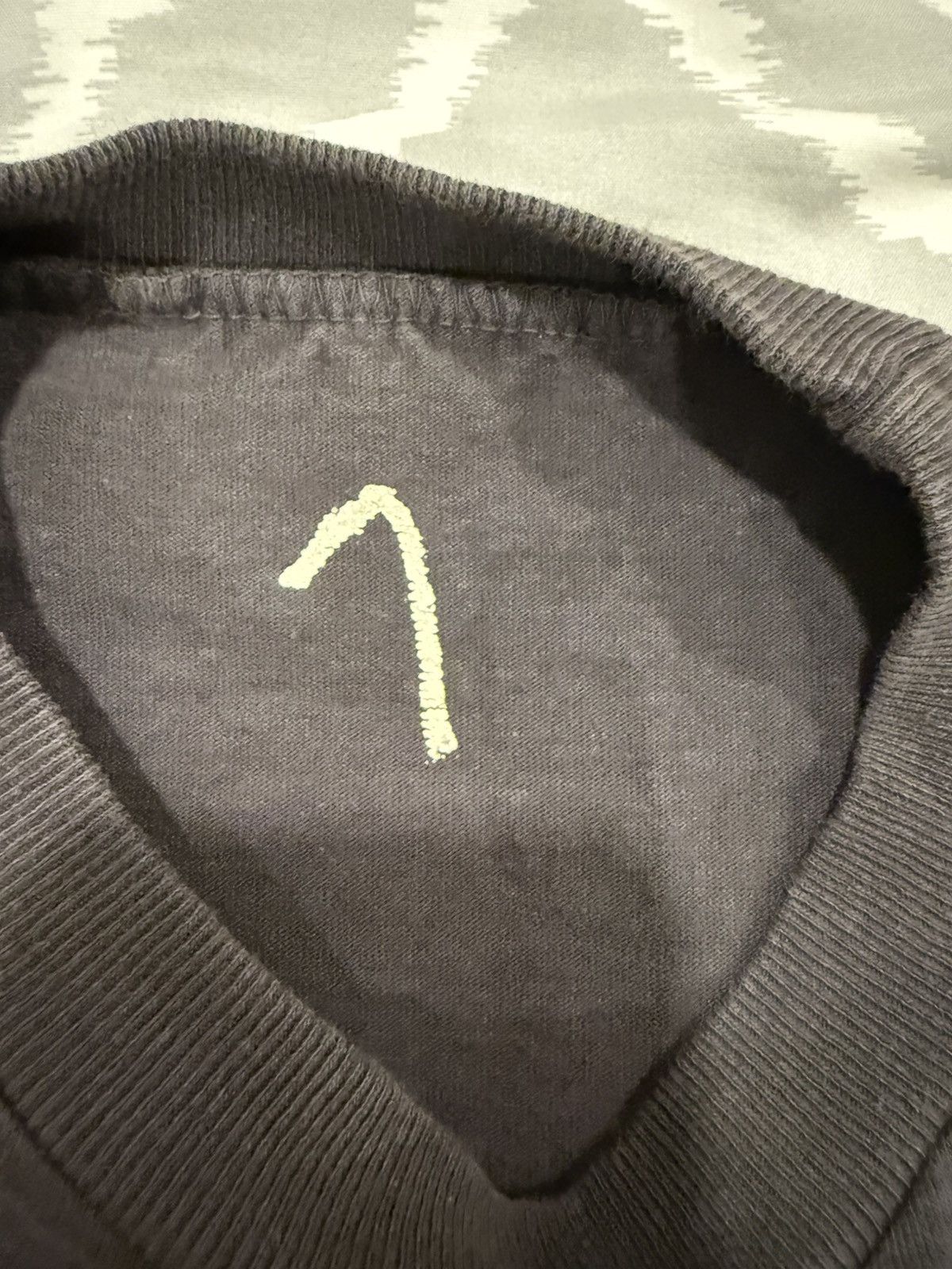 Yeezy Yeezy Vultures Box Tee Size US L / EU 52-54 / 3 - 2 Thumbnail