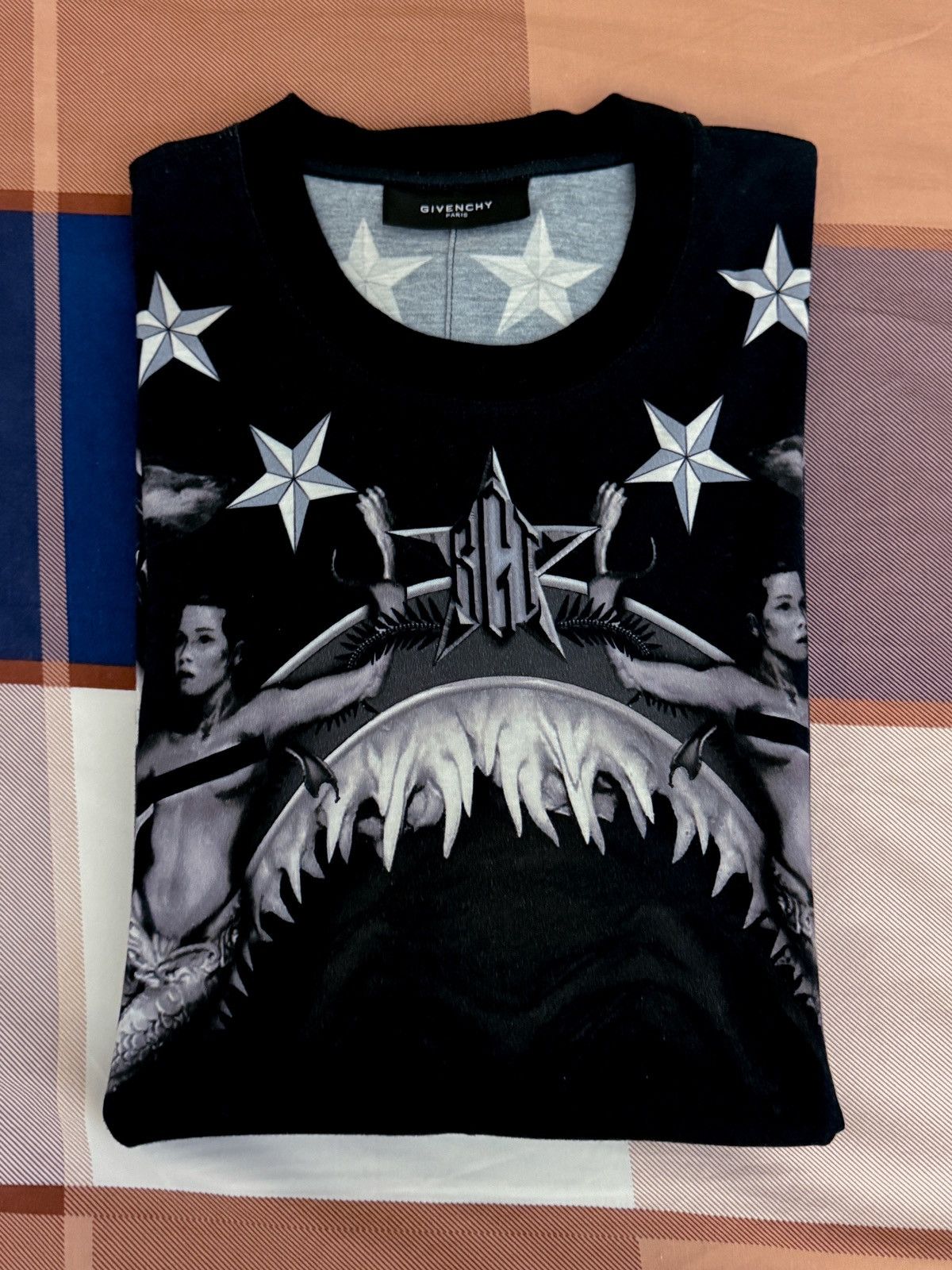 Givenchy Givenchy Shark & Mermaid Print Oversized XS T-shirt Size US XS / EU 42 / 0 - 11 Thumbnail