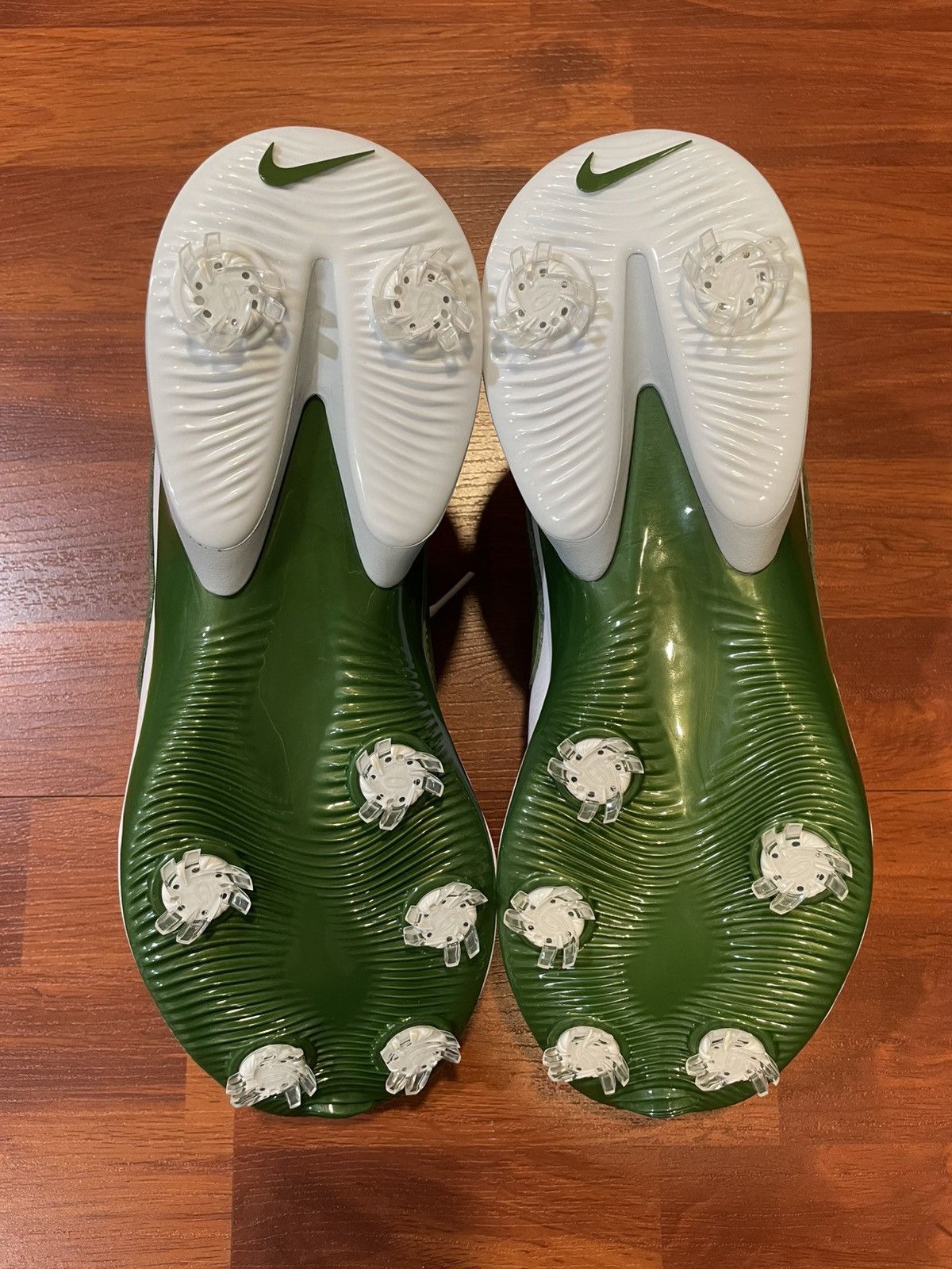 Nike Nike Air Zoom Victory Tour 2 Wide White Green size mens 10 Size US 10 / EU 43 - 7 Thumbnail