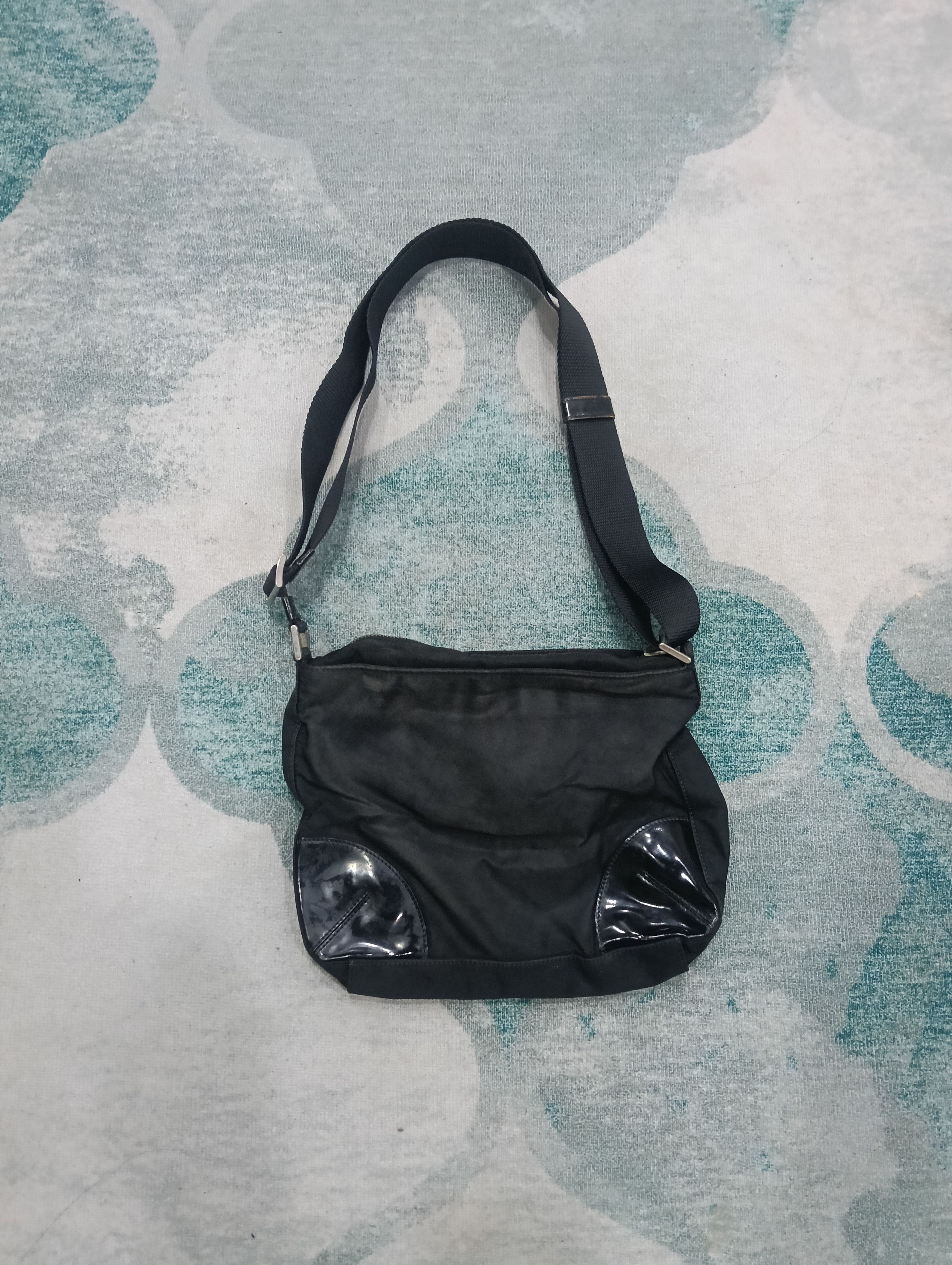 Prada × Vintage Prada Slingbag Size ONE SIZE - 2 Thumbnail